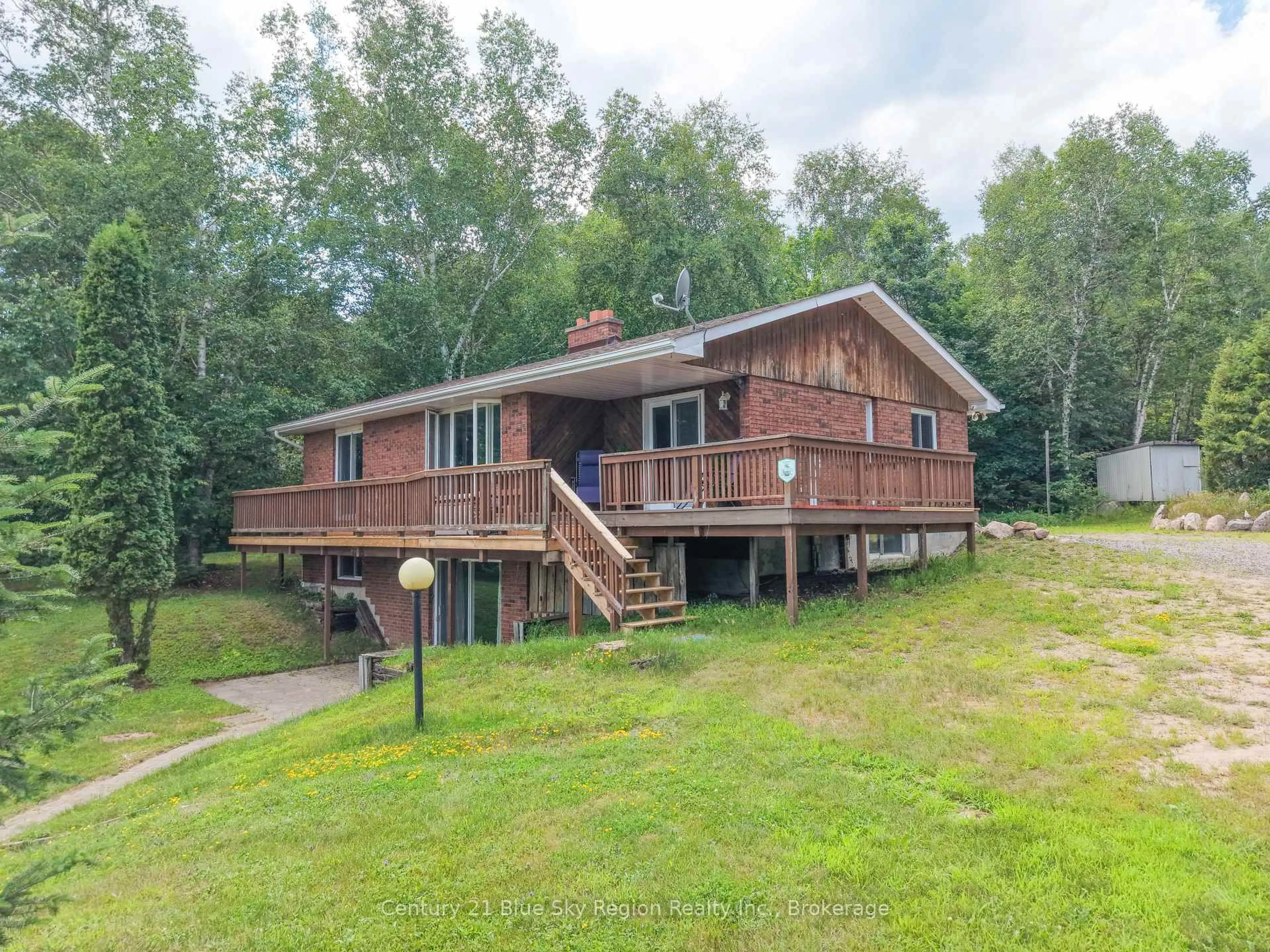 A pic from outside/outdoor area/front of a property/back of a property/a pic from drone, unknown for 47 Big Moose Rd, East Ferris Ontario P0H 1K0