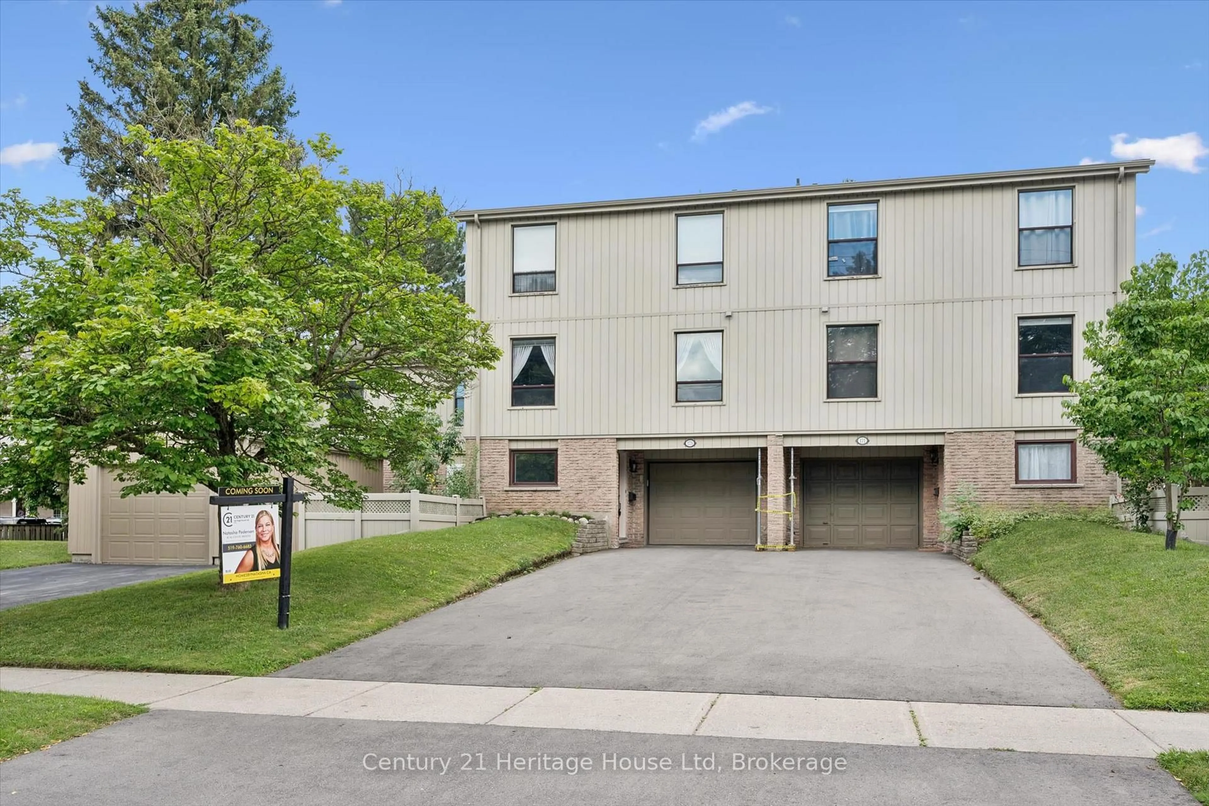 A pic from outside/outdoor area/front of a property/back of a property/a pic from drone, street for 173 Janefield Ave, Guelph Ontario N1G 2L4
