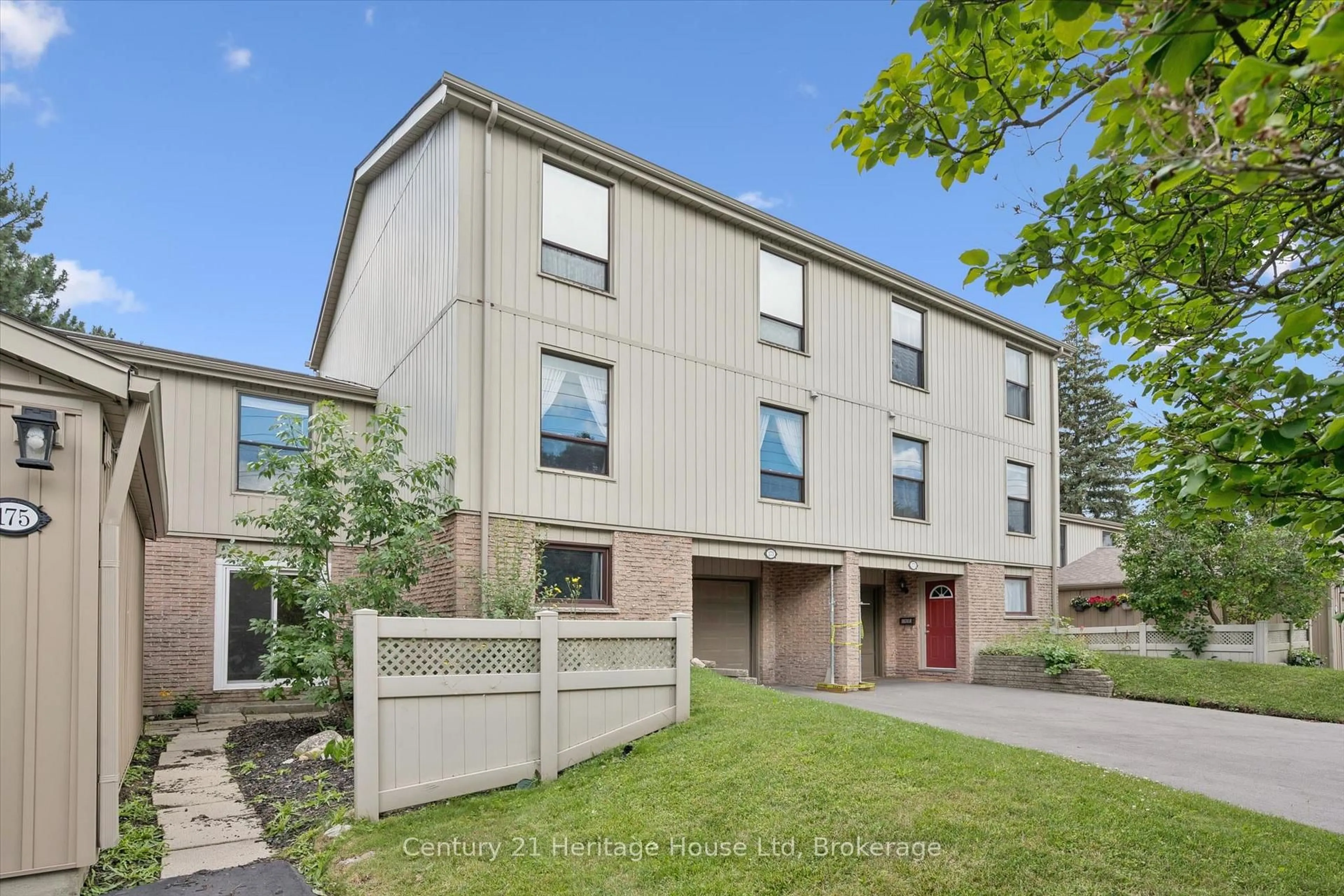 A pic from outside/outdoor area/front of a property/back of a property/a pic from drone, street for 173 Janefield Ave, Guelph Ontario N1G 2L4