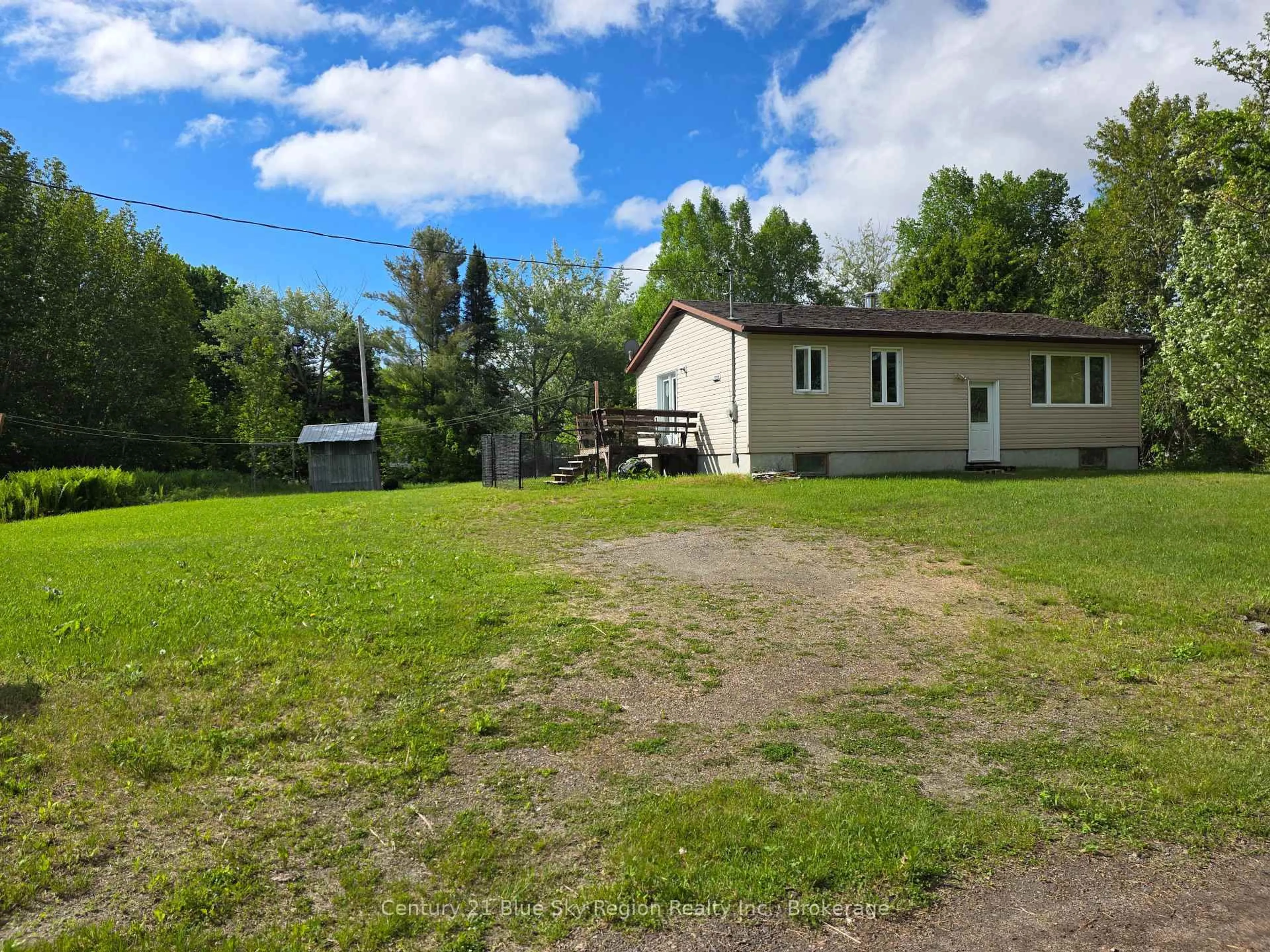 A pic from outside/outdoor area/front of a property/back of a property/a pic from drone, unknown for 20 Stevens Rd, West Nipissing Ontario P2B 3L6