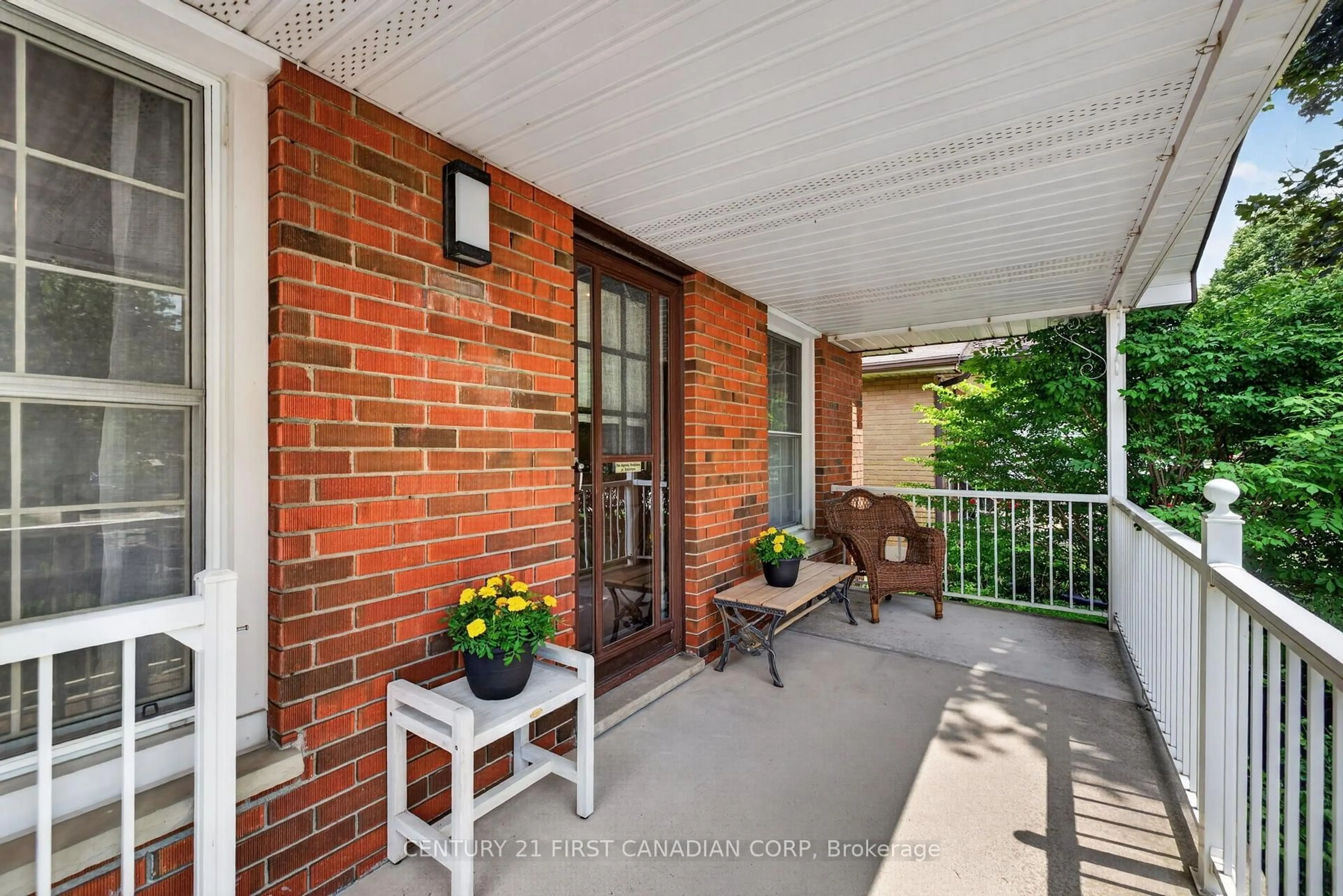 Unknown for 11 Cornell Cres, London East Ontario N5V 1N2