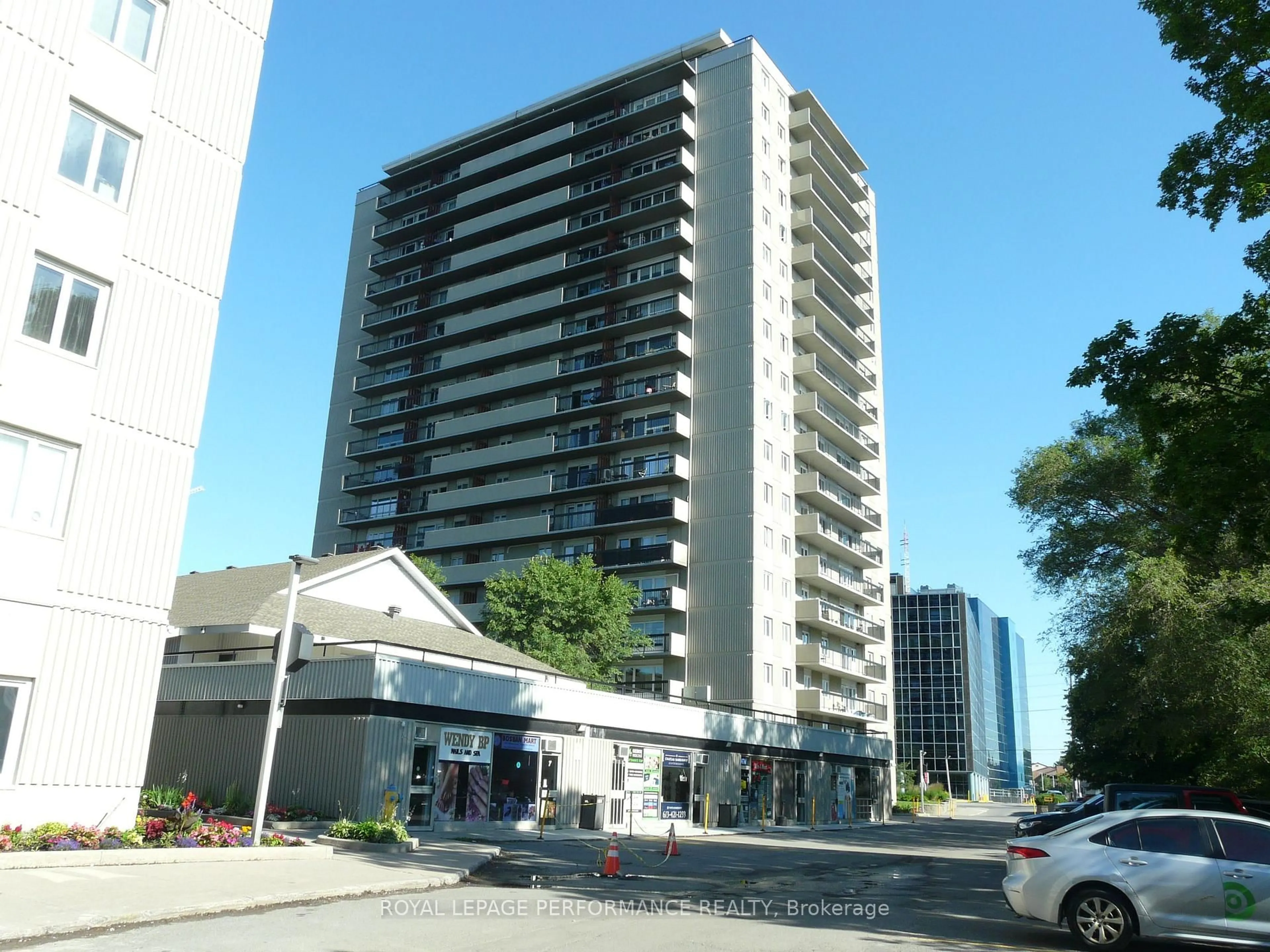 Unknown for 158A Mcarthur Ave #907, Ottawa Ontario K1J 7E7