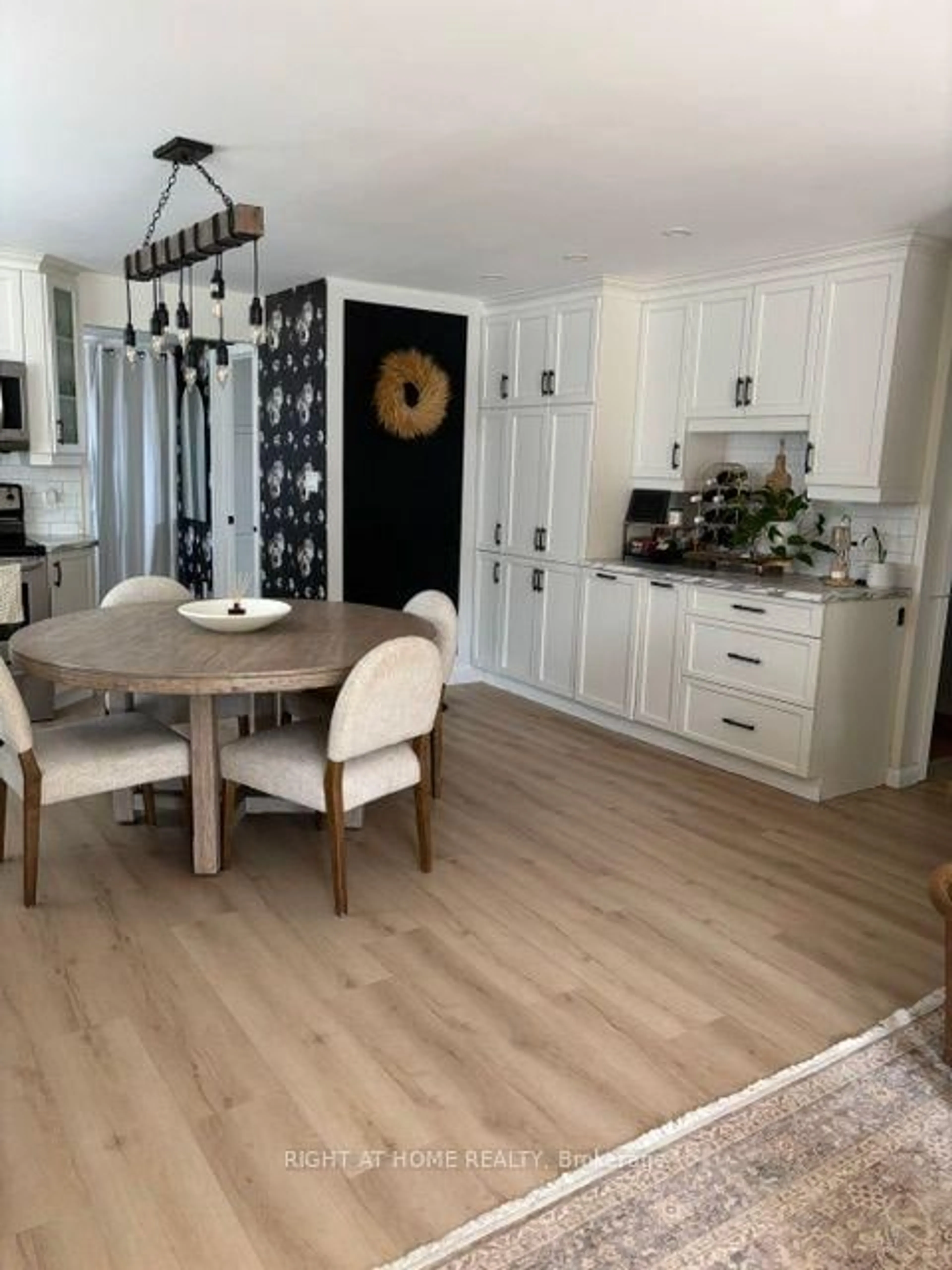 Open concept kitchen, wood/laminate floor for 407 KING St, West Nipissing Ontario P2B 3C8