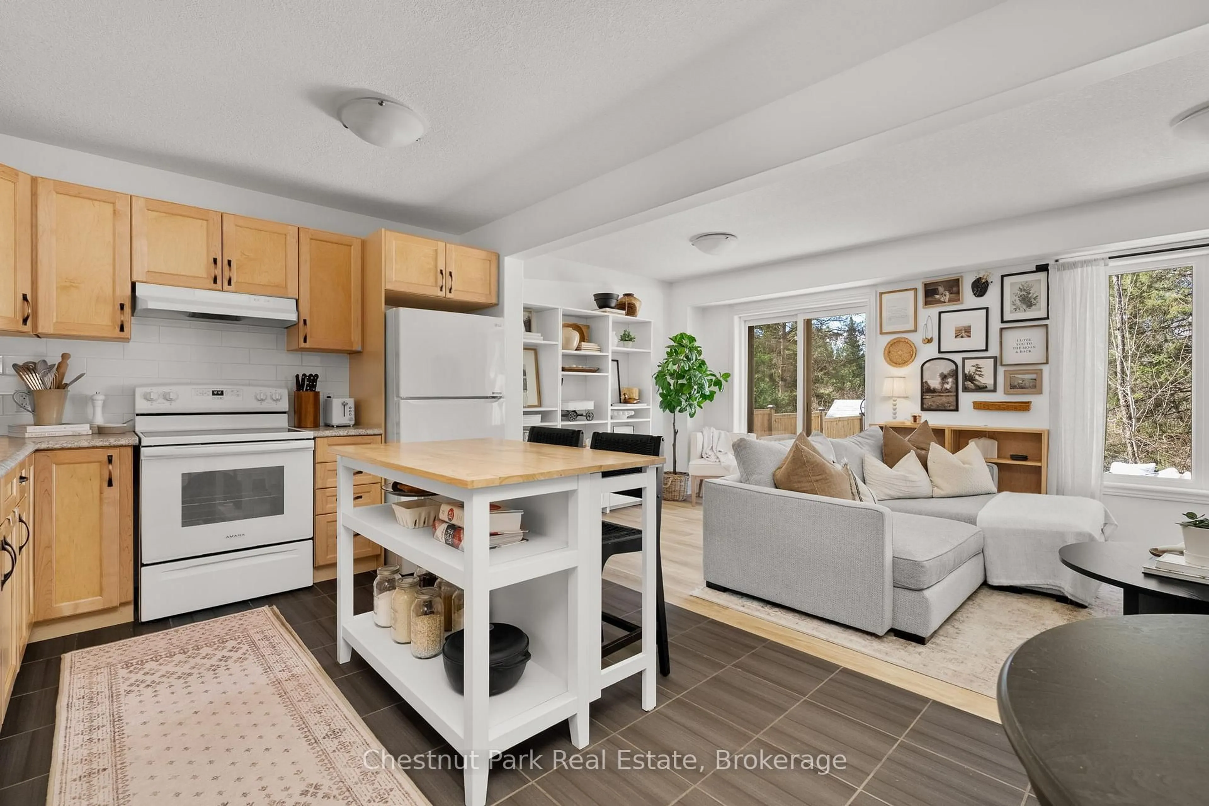 Open concept kitchen, unknown for 5 Brookside Crossing, Huntsville Ontario P1H 1C9