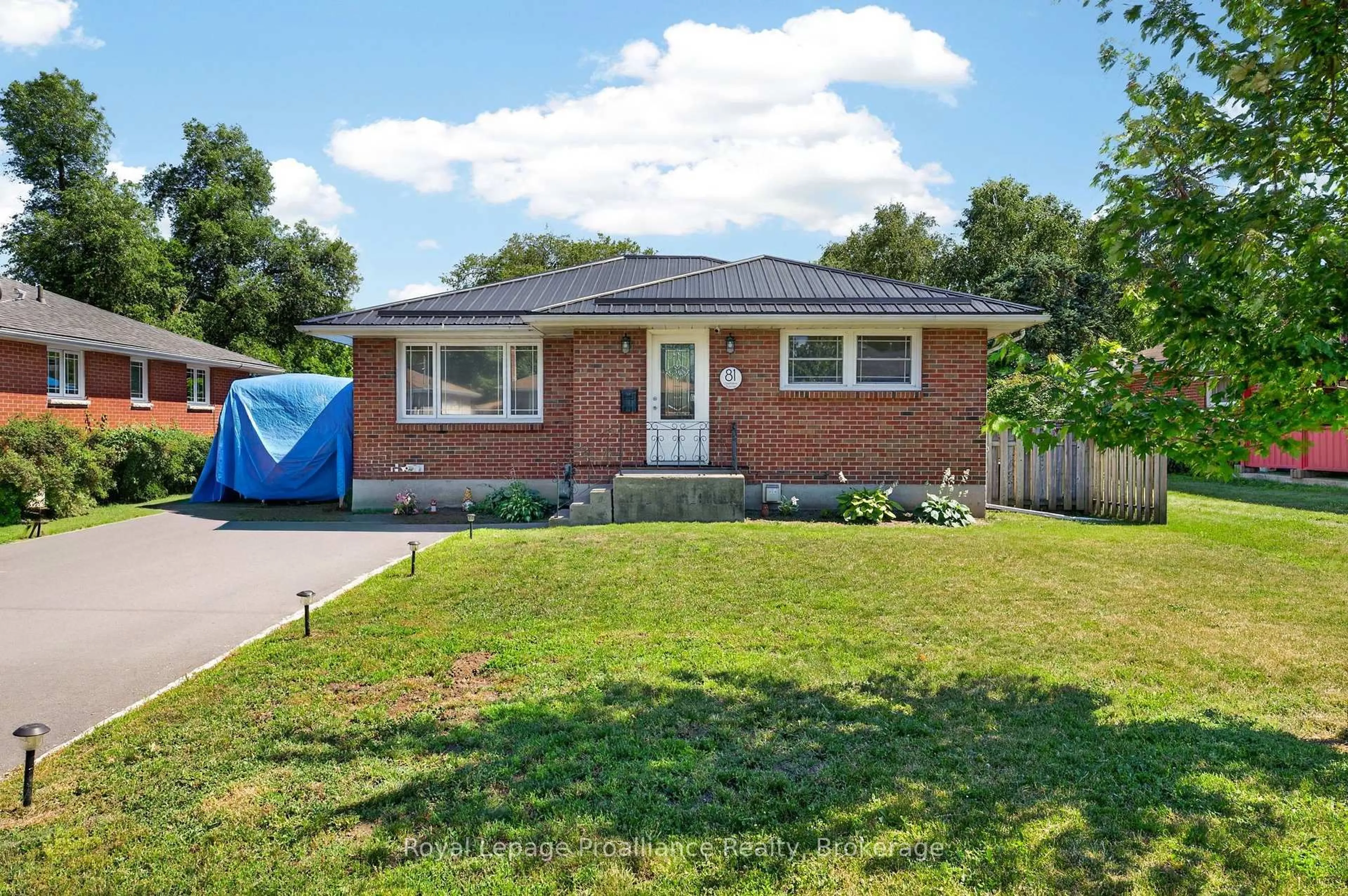 Home with brick exterior material, street for 81 Crestview Ave, Belleville Ontario K8N 1W6
