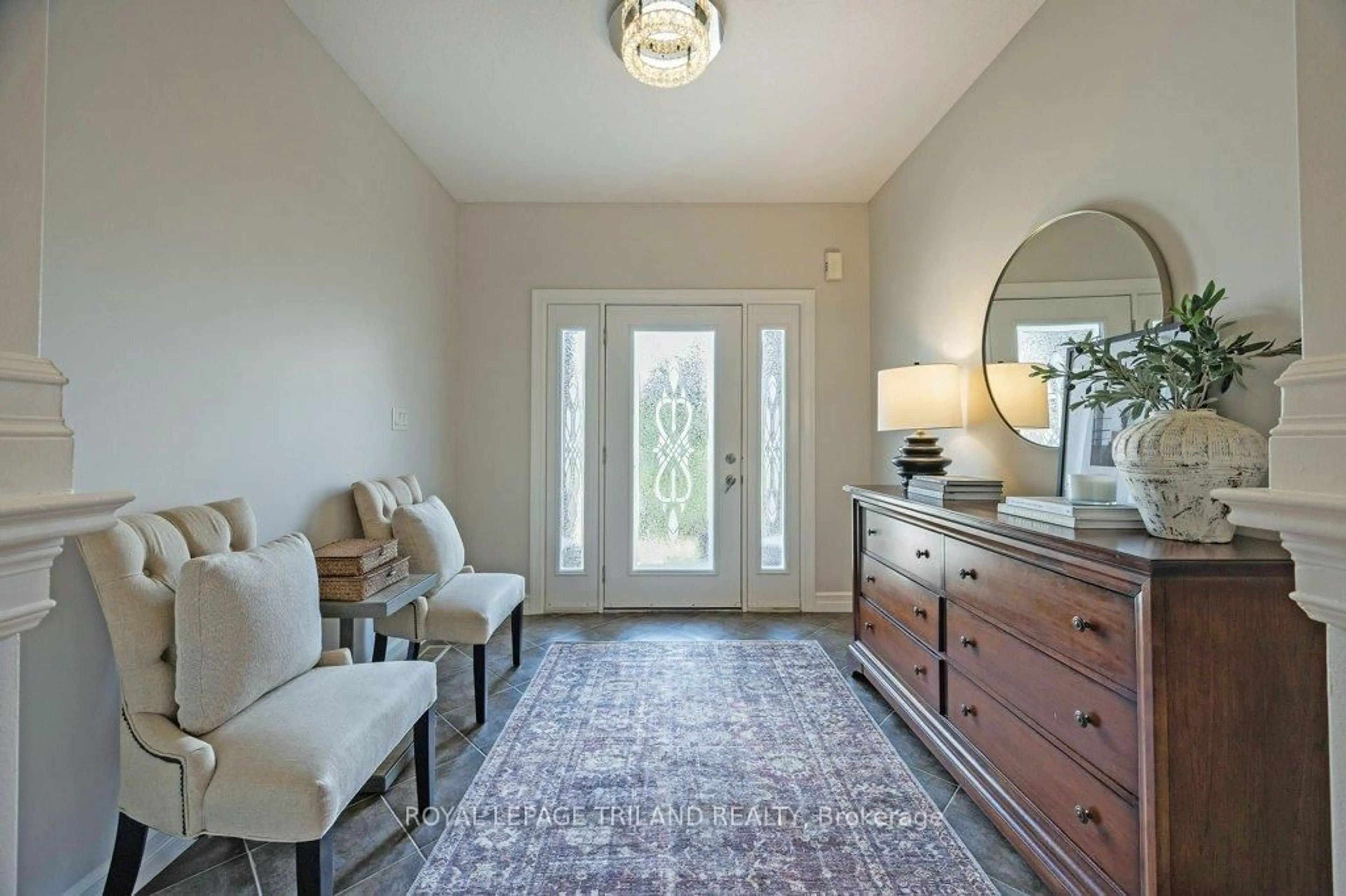 Indoor entryway for 70 Tanoak Dr #67, London North Ontario N6G 5R3