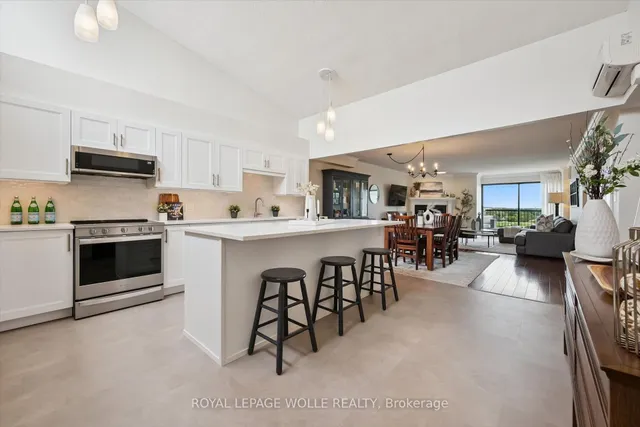 260 Sheldon Ave #PH2, Kitchener 3
