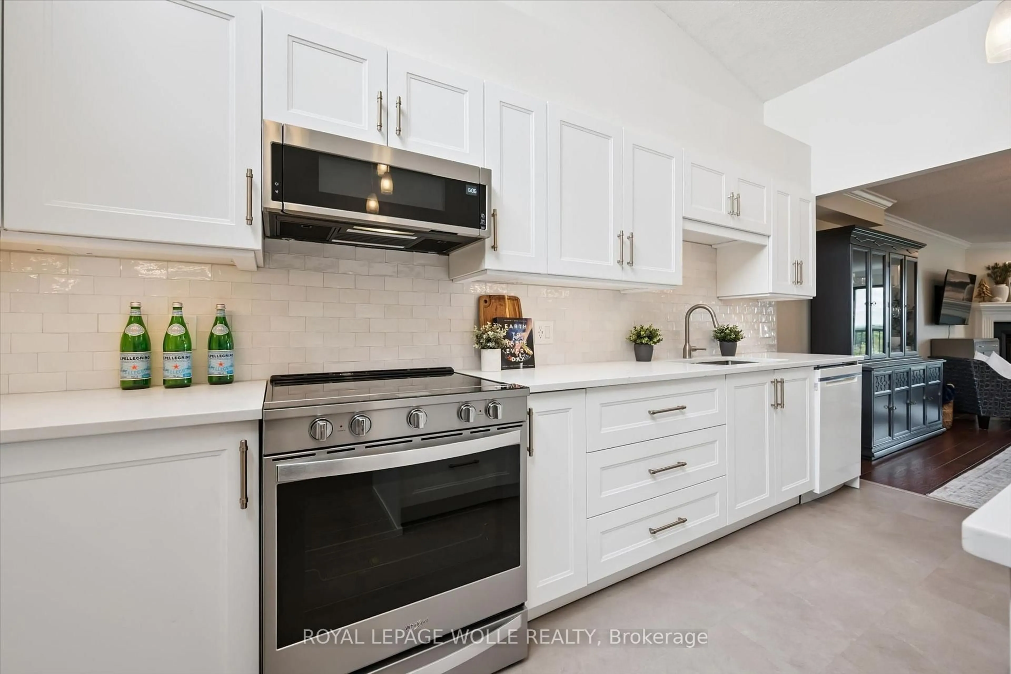 Contemporary kitchen, ceramic/tile floor for 260 Sheldon Ave #PH2, Kitchener Ontario N2H 6P2