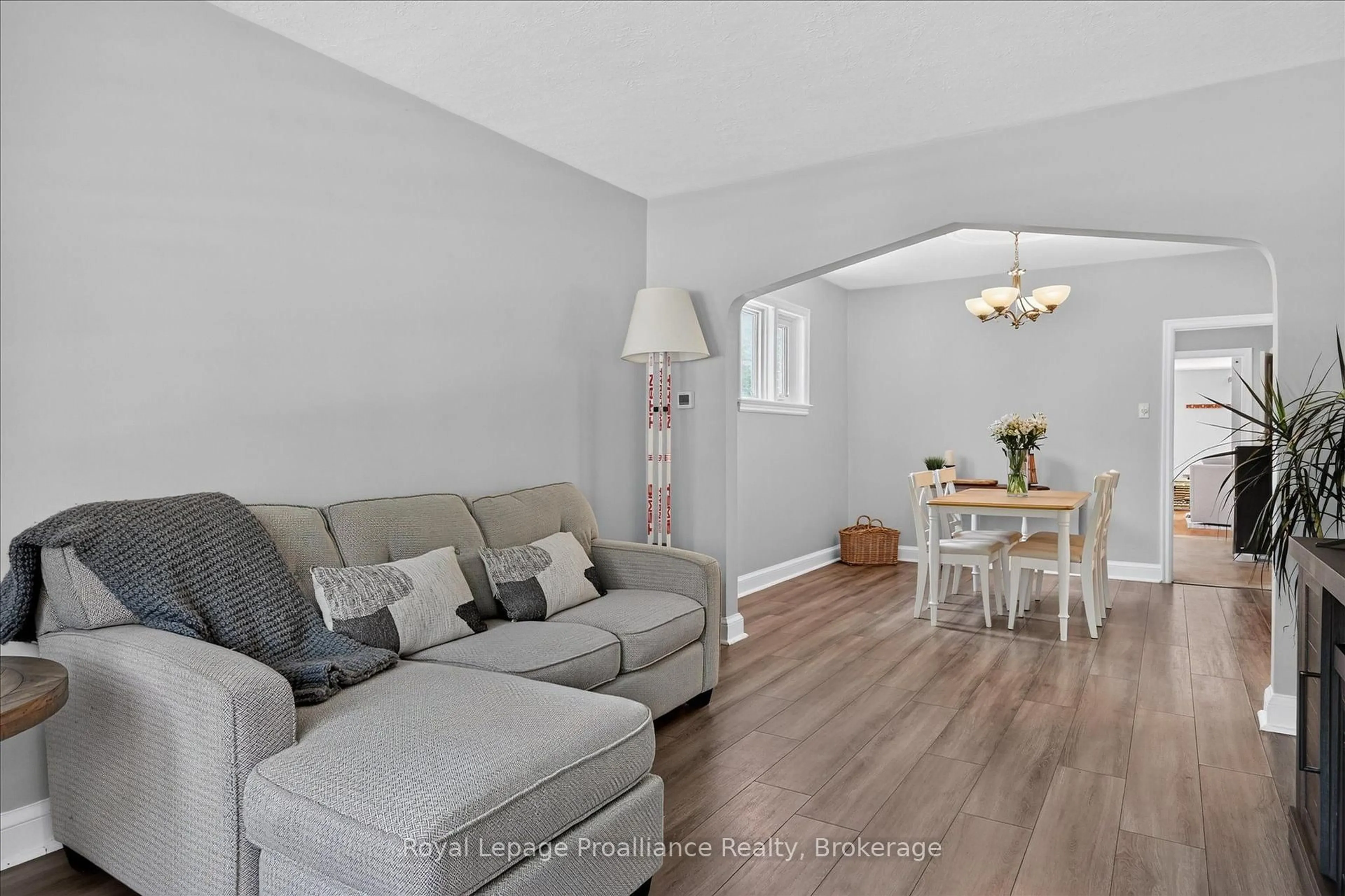 Living room with furniture, unknown for 107 Morrow St, Peterborough Ontario K9J 1X4