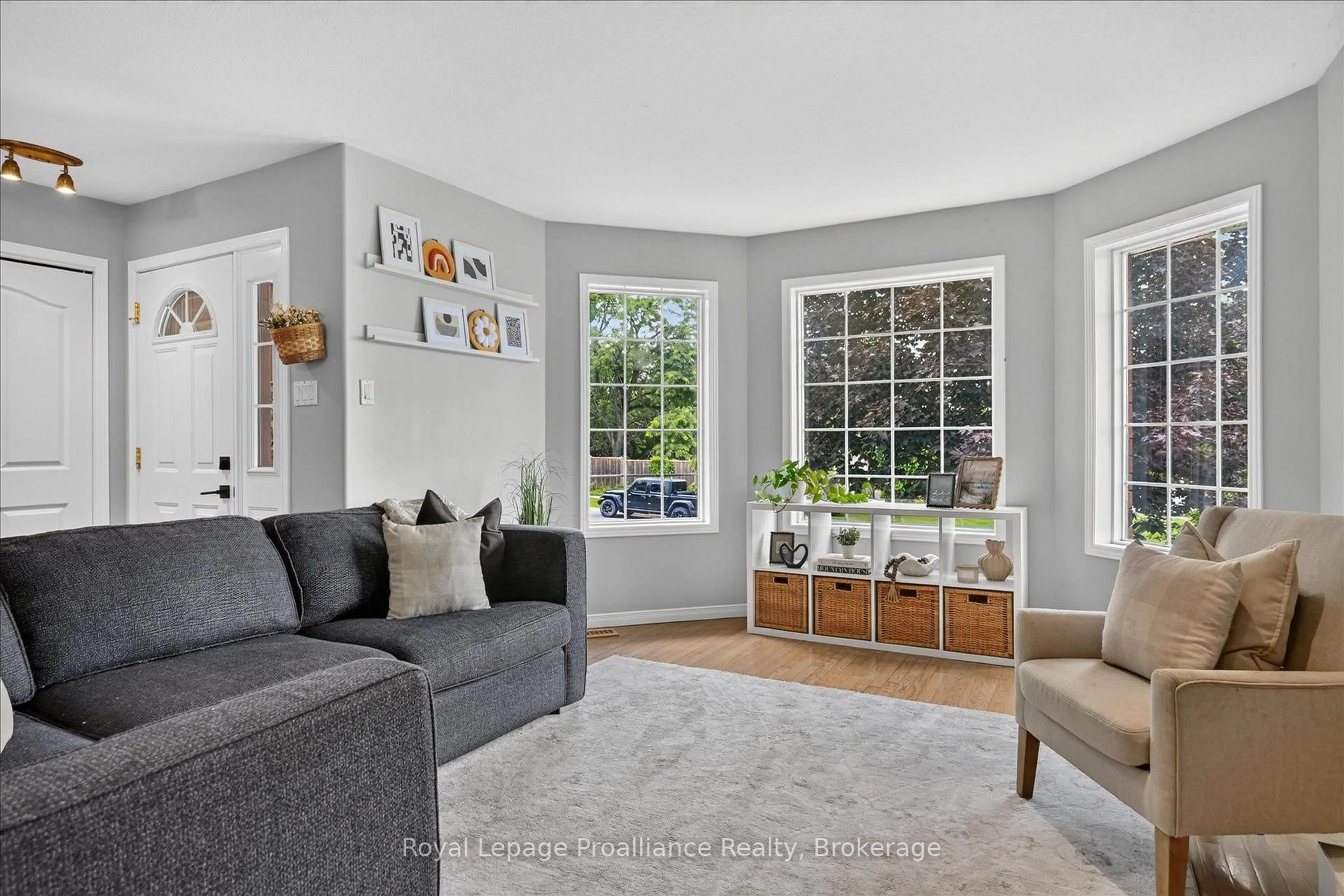 Living room with furniture, unknown for 1 Fortye Gate, Peterborough Ontario K9K 2E7