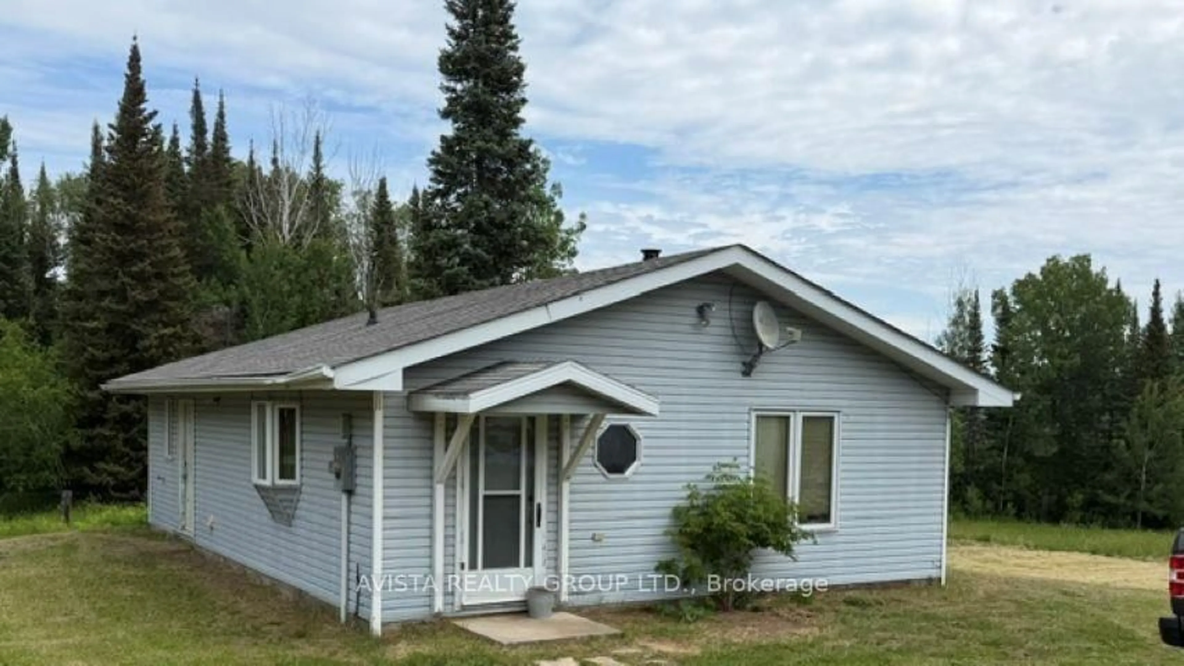 Home with vinyl exterior material, building for 230 Hwy 608, Neebing Ontario P7L 0C6