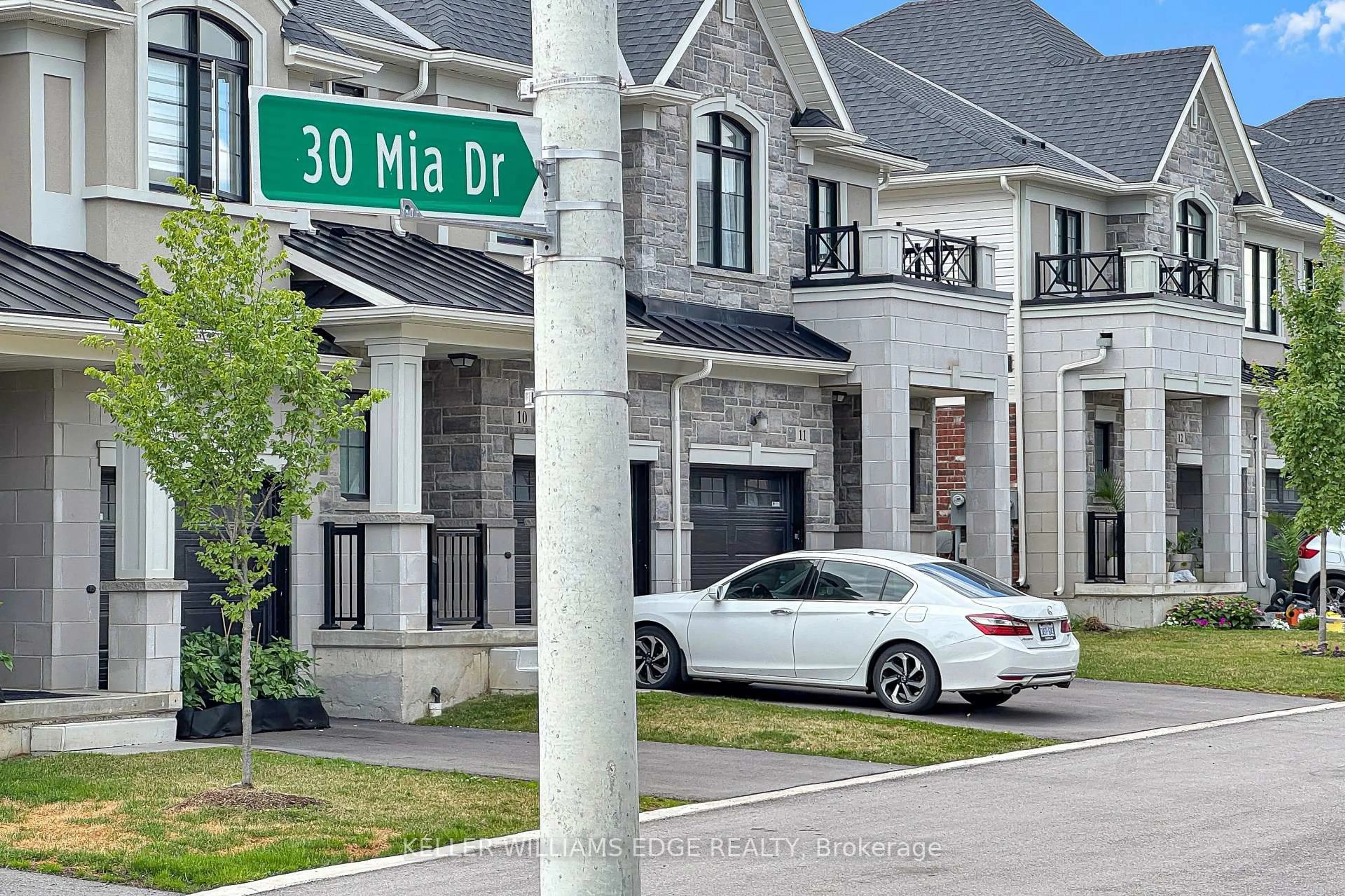 Unknown for 30 Mia Dr #11, Hamilton Ontario L9B 0K1