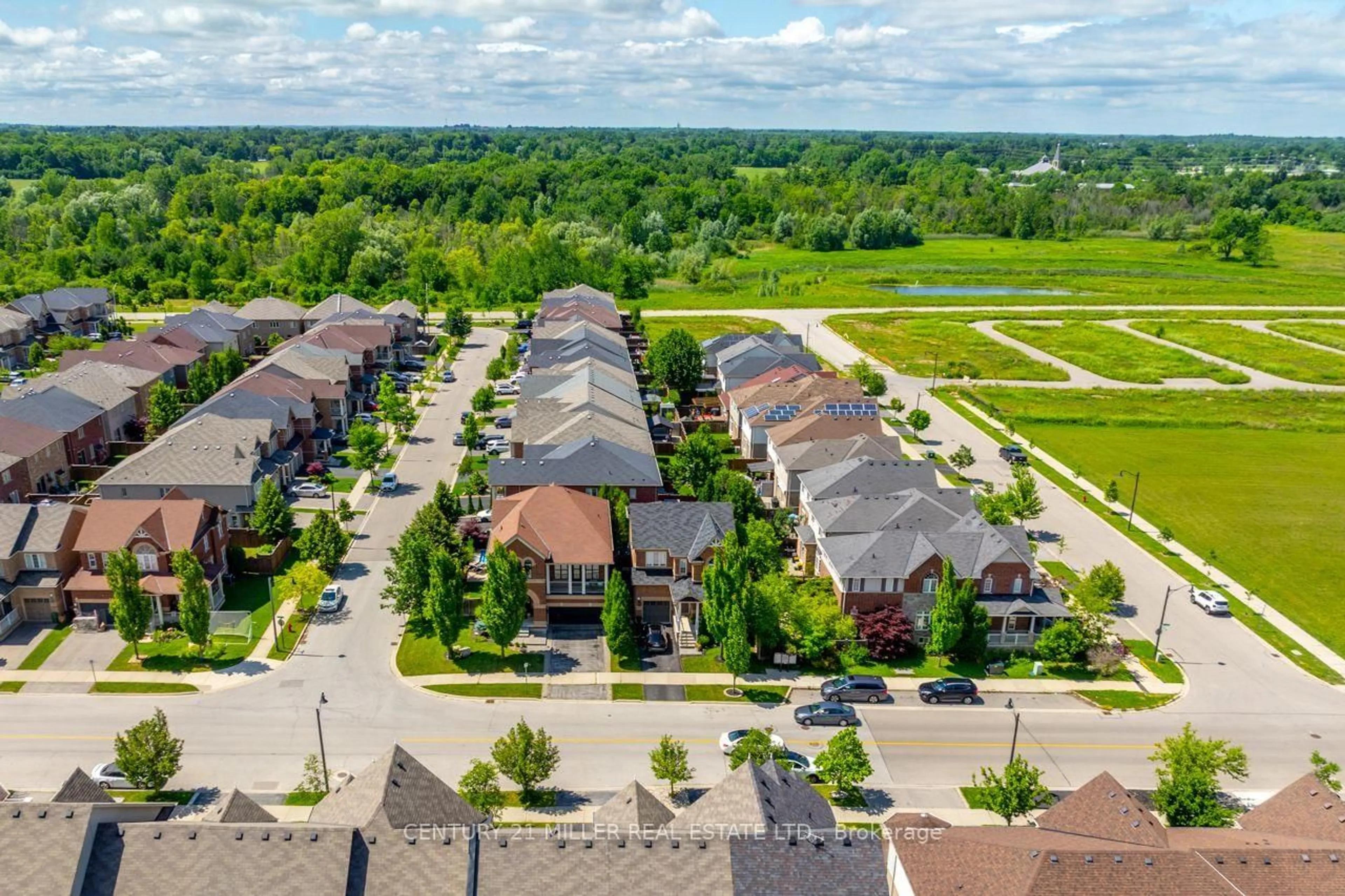 A pic from outside/outdoor area/front of a property/back of a property/a pic from drone, street for 156 Nisbet Blvd, Hamilton Ontario L0R 2H9