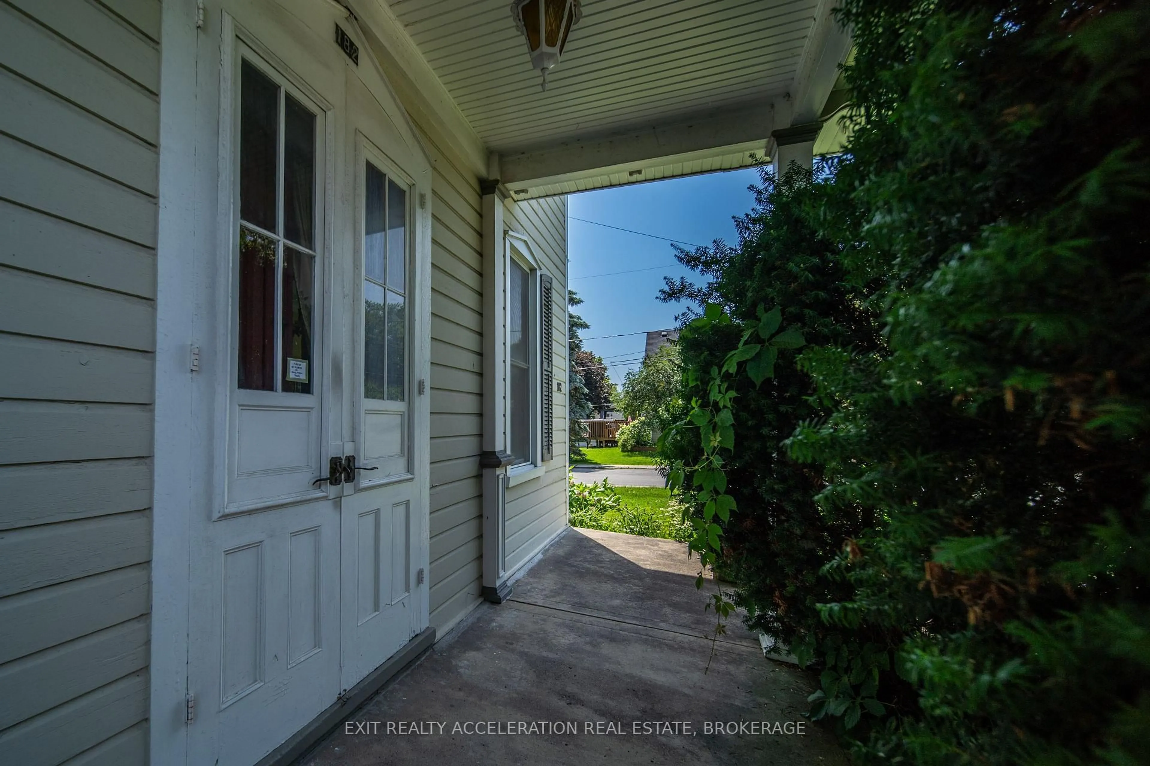 Unknown for 182 Water St, Greater Napanee Ontario K7R 1W4