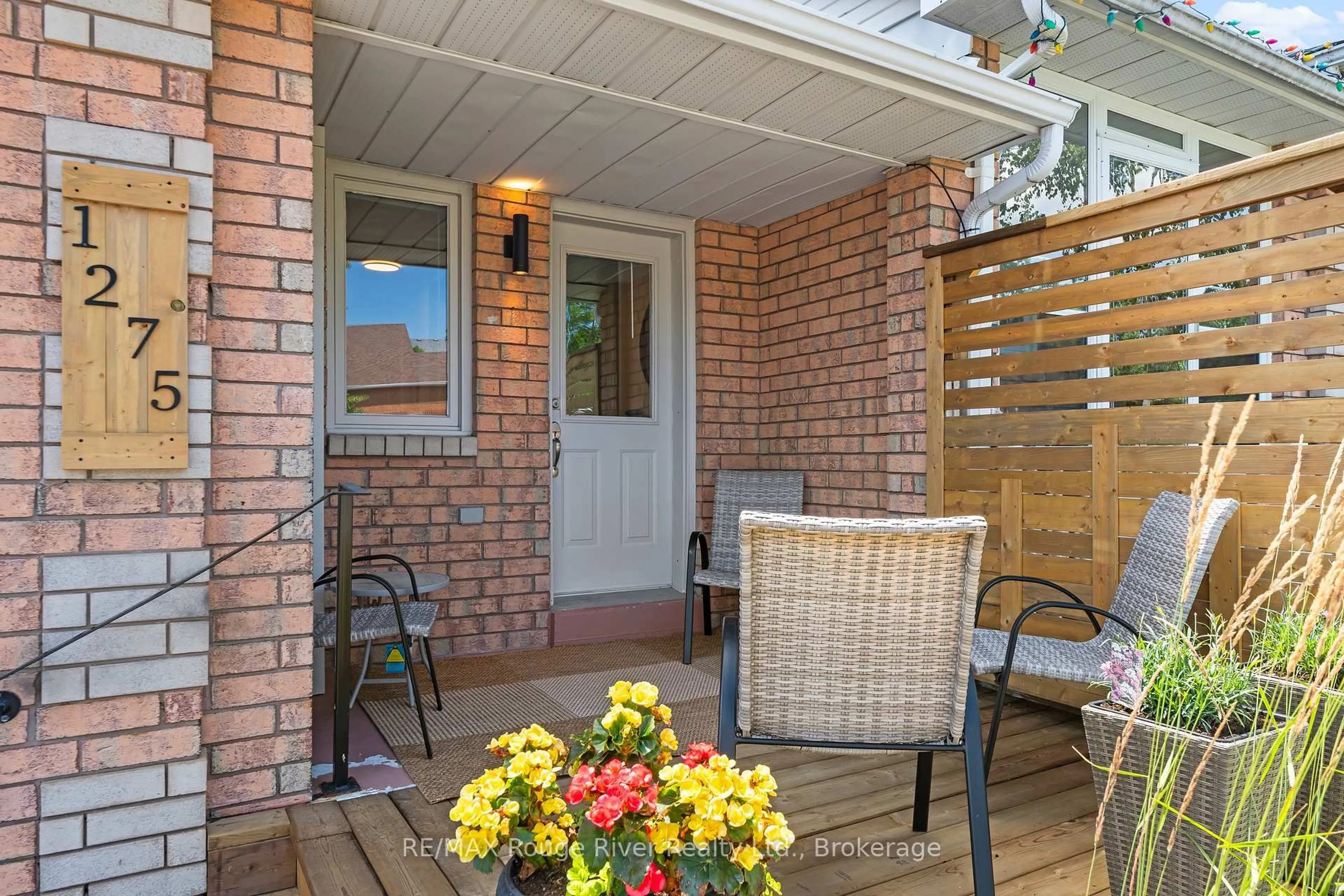 Patio, street for 1275 Eagle Cres, Peterborough Ontario K9K 2K6