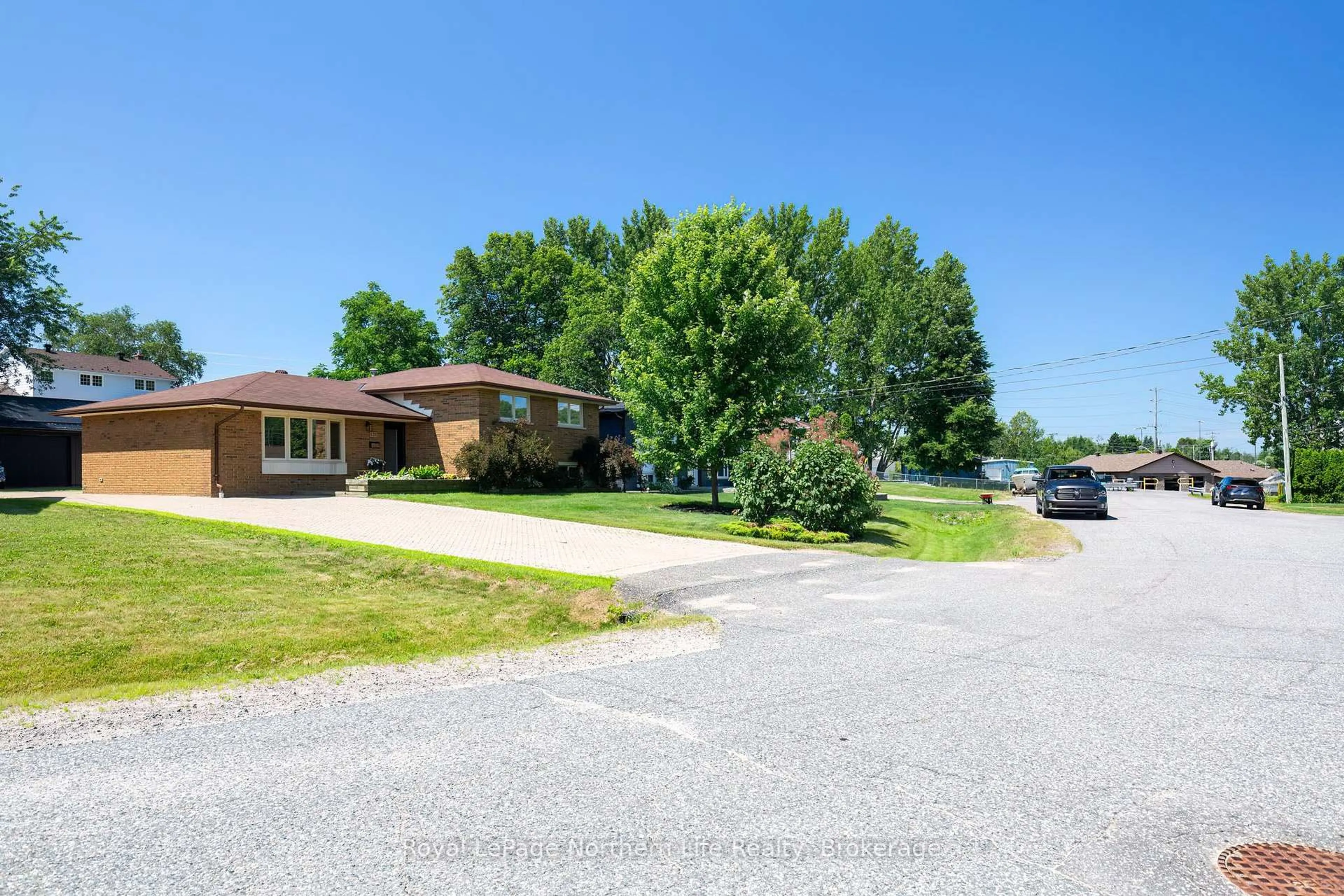 Unknown for 131 Coreen Cres, North Bay Ontario P1A 3G1