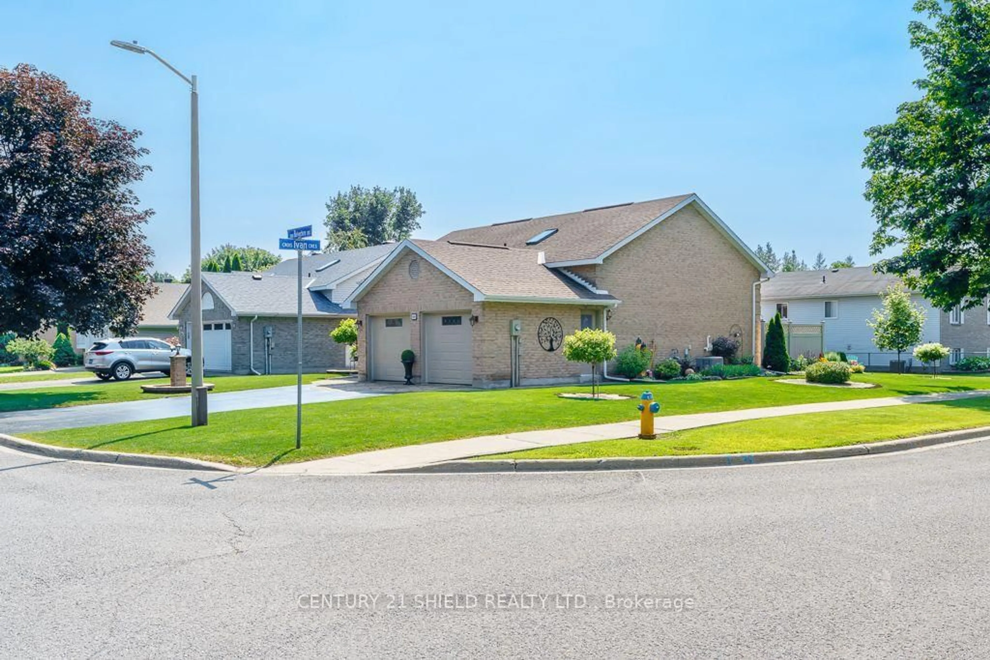 Unknown for 1840 Belvedere Cres, Cornwall Ontario K6H 7C6