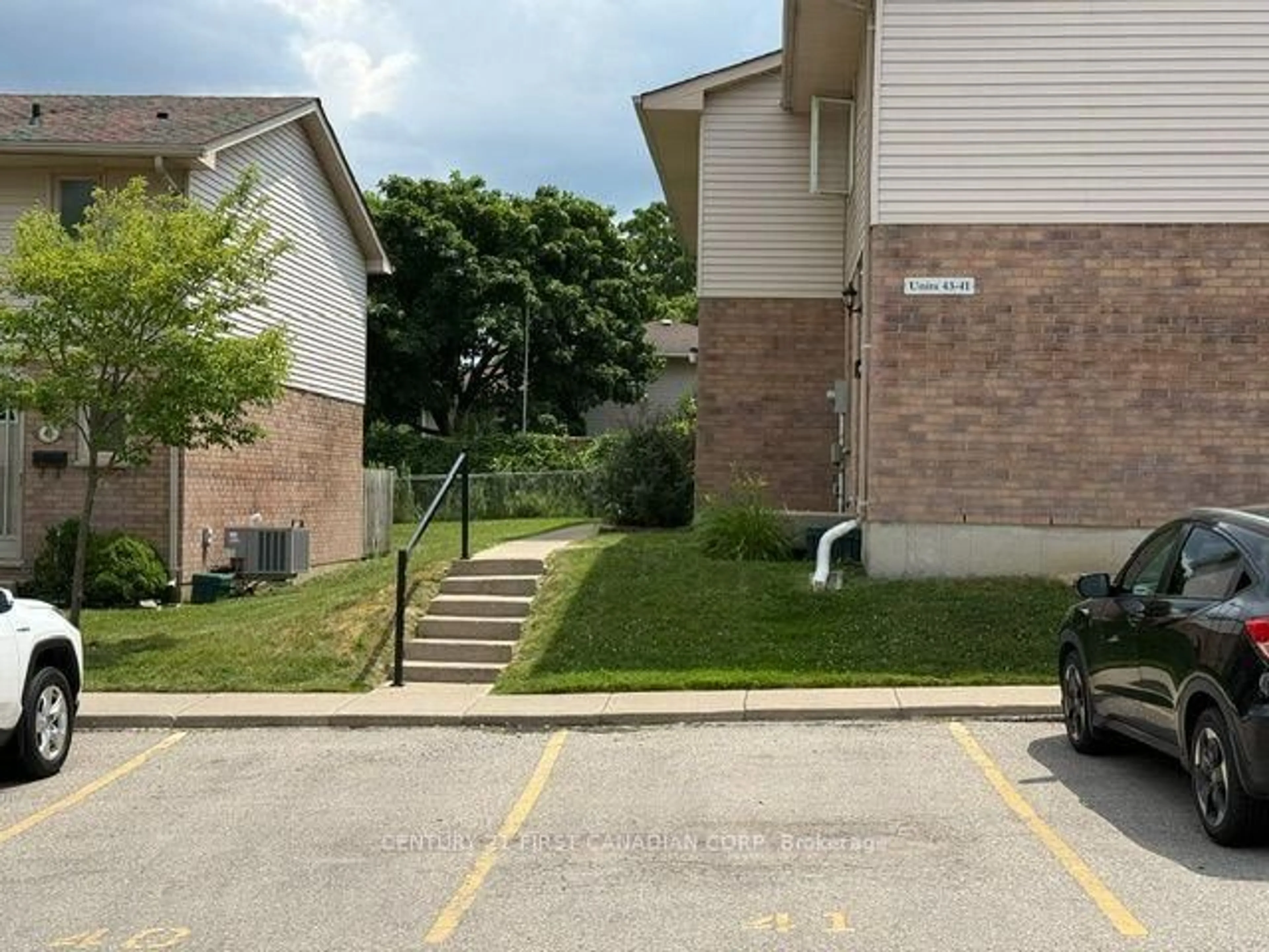 Unknown for 1855 Aldersbrook Rd #42, London North Ontario N6G 4R5