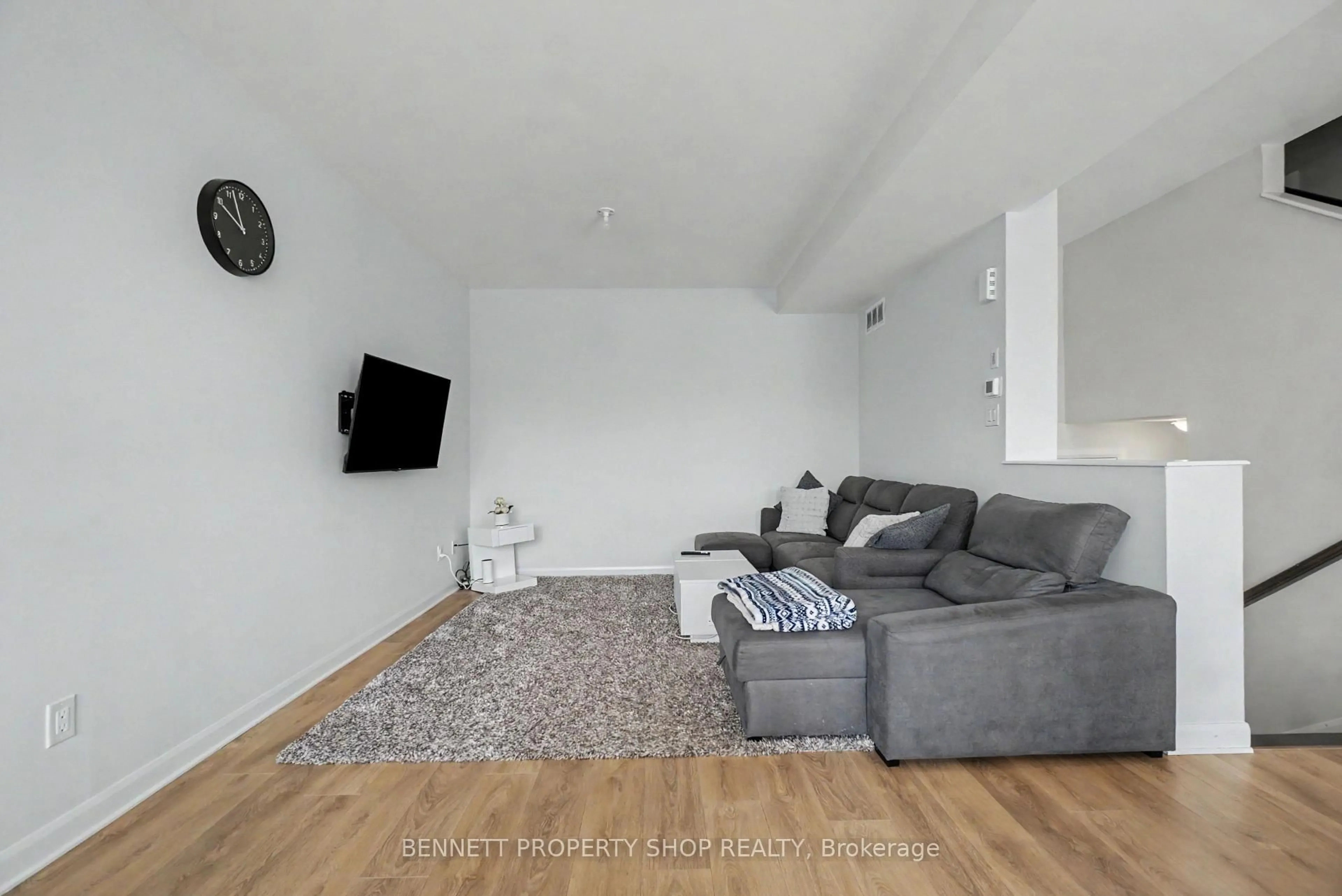 Living room with furniture, unknown for 127 Attwell Private, Ottawa Ontario K2K 0P6