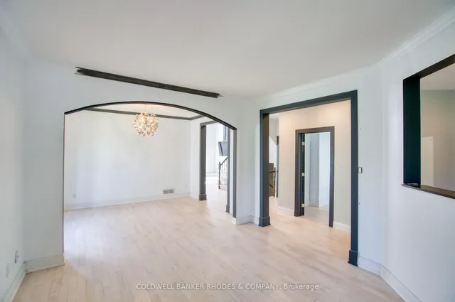 32 Catterick Cres, Ottawa 5
