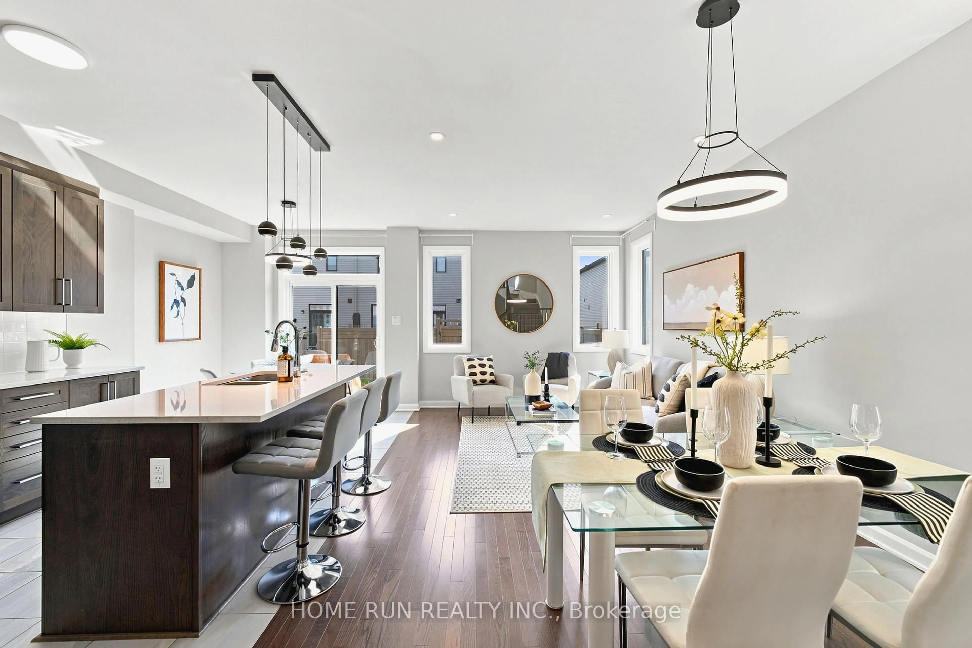 Open concept kitchen, unknown for 568 Lilith St, Ottawa Ontario K2J 6Z5