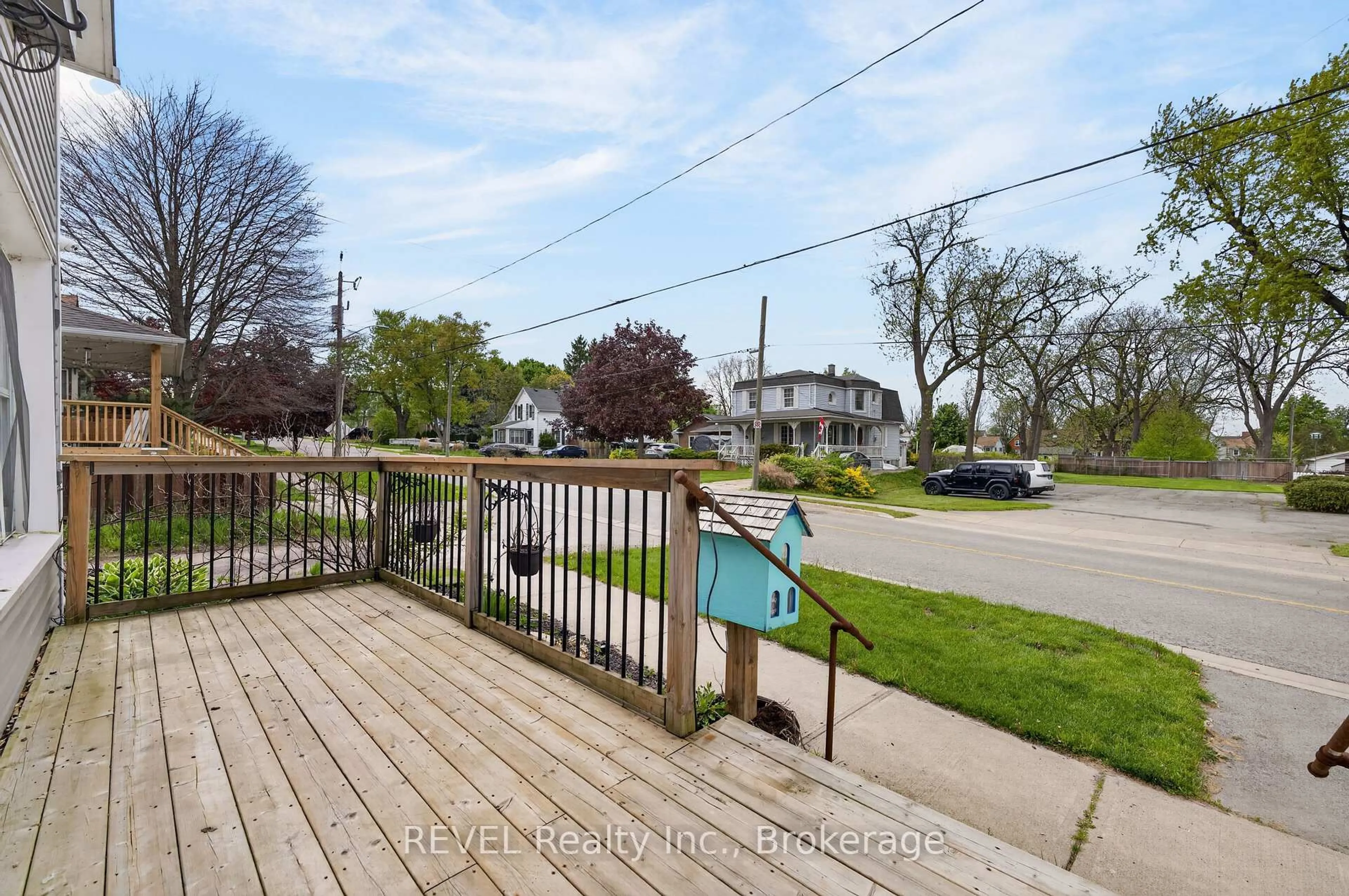 Unknown for 15 Phipps St, Fort Erie Ontario L2A 2V1
