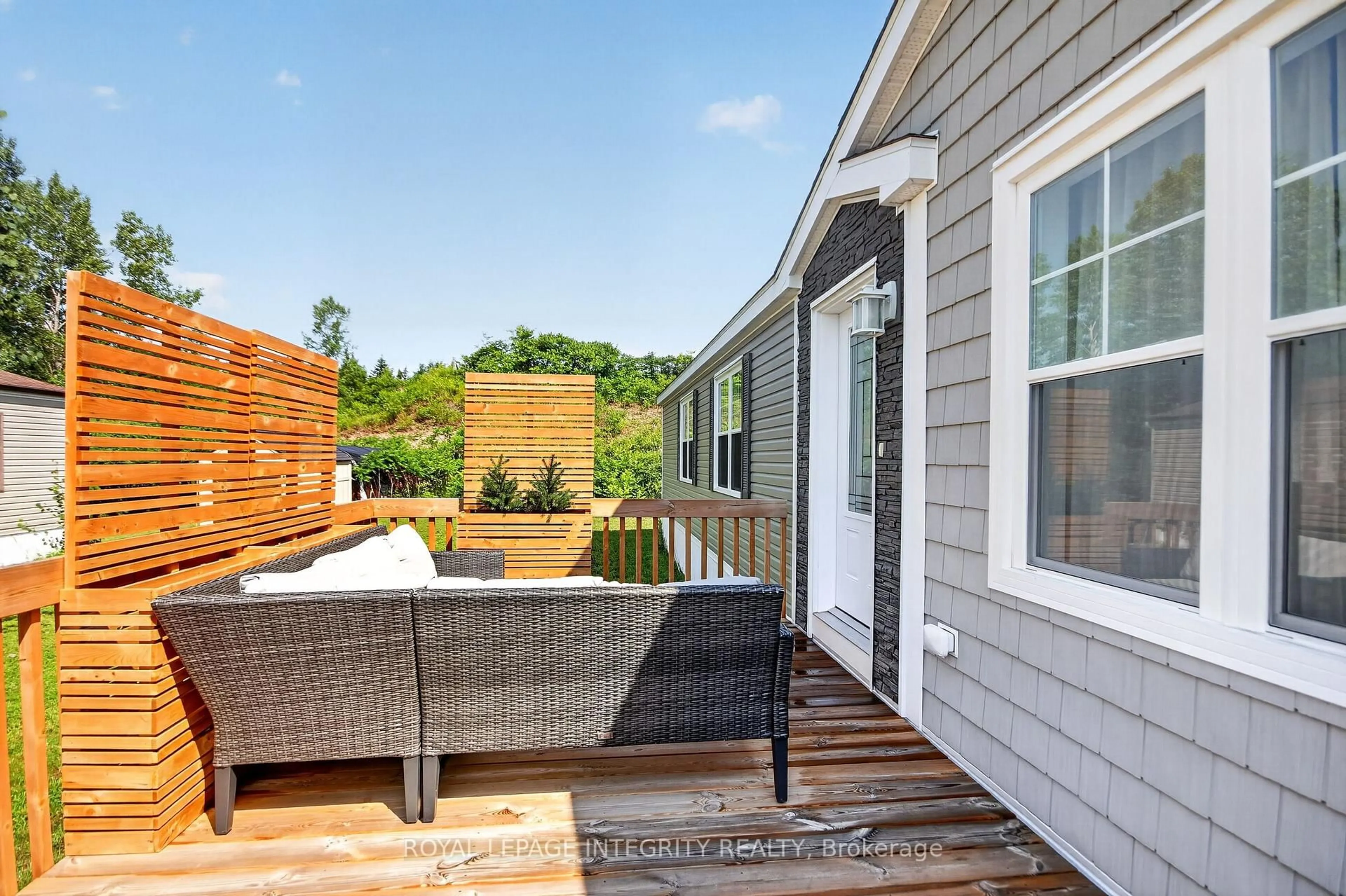 Patio, street for 6709 Chris Tierney Private, Ottawa Ontario K4P 1H5