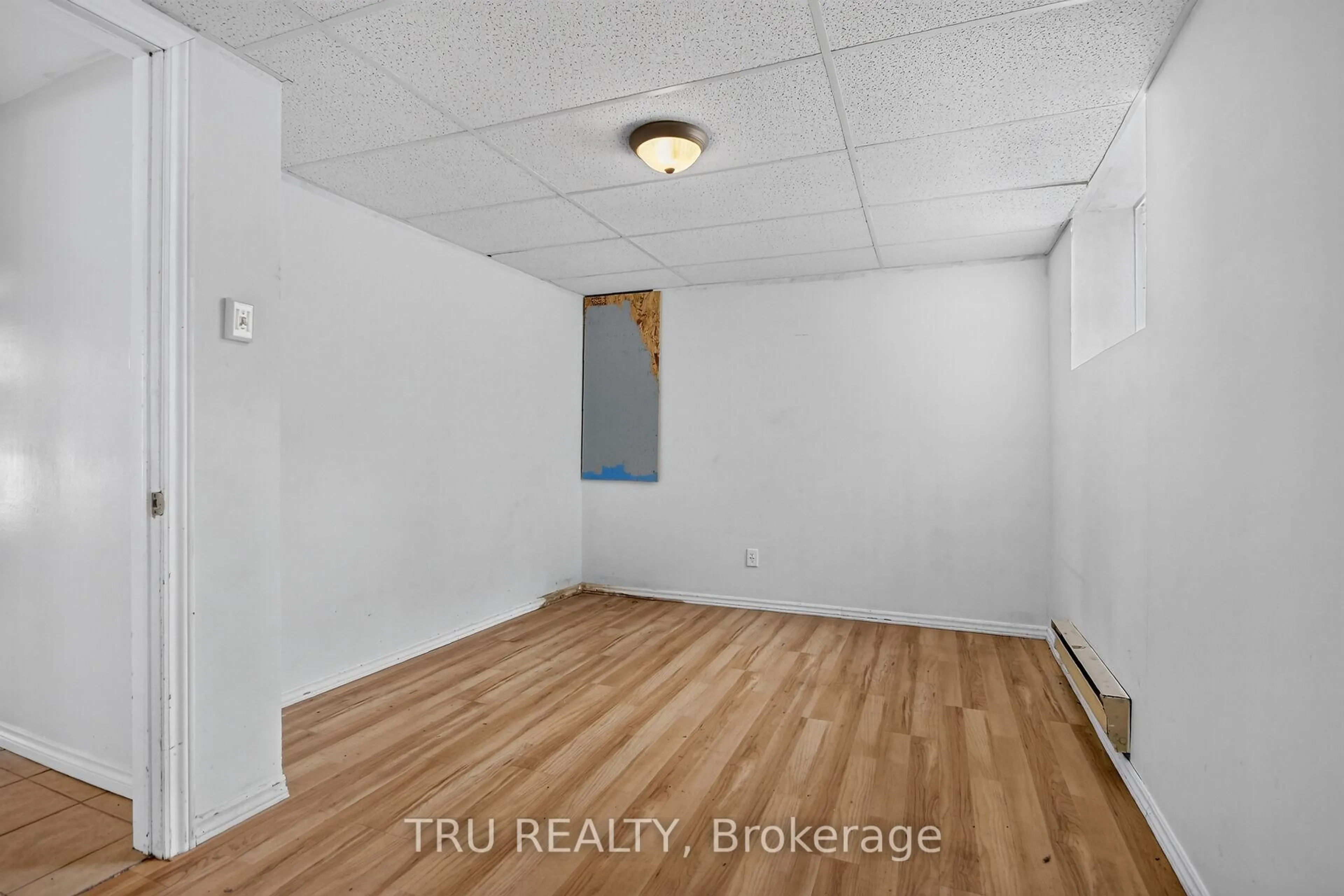 A pic of a room for 2050 Riviera Terr #27, Clarence-Rockland Ontario K4K 1J4