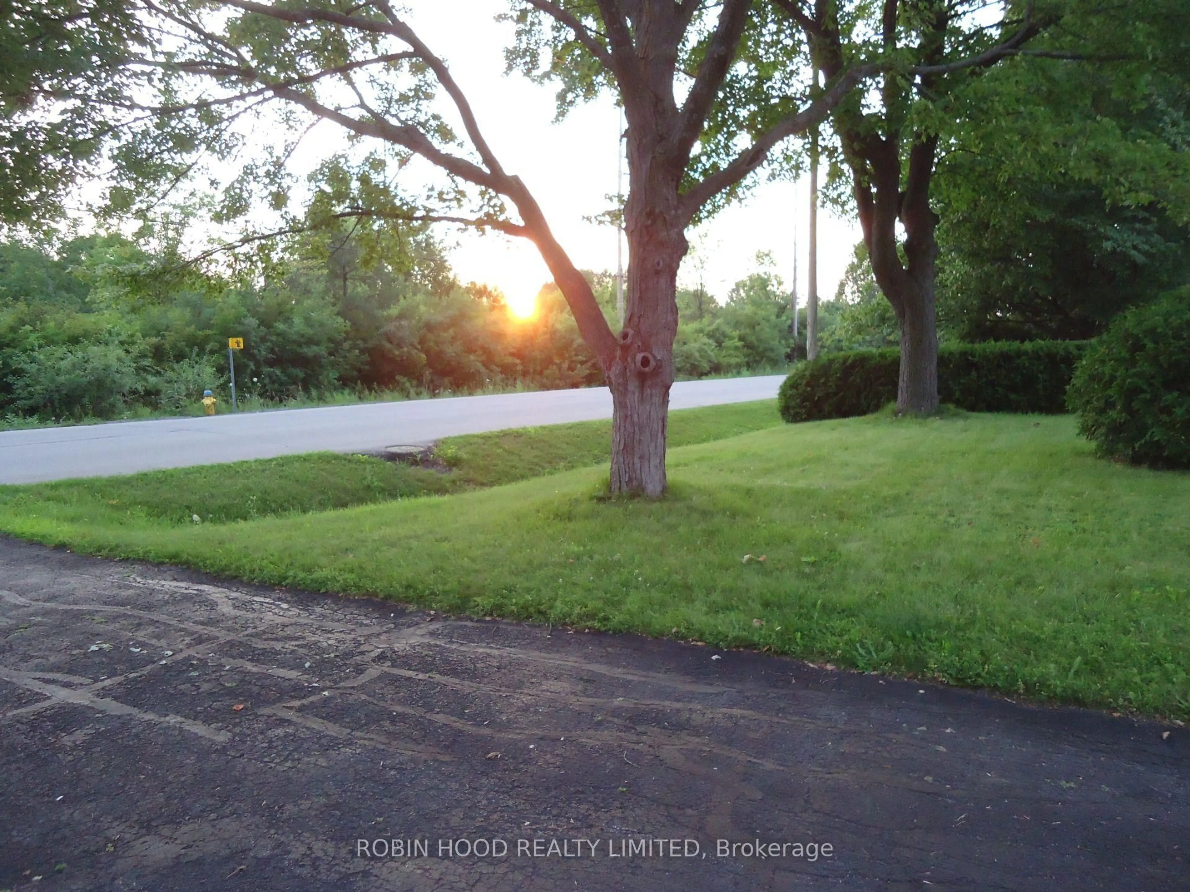 Unknown for 35 Tauvette St #NA, Ottawa Ontario K1B 3A1
