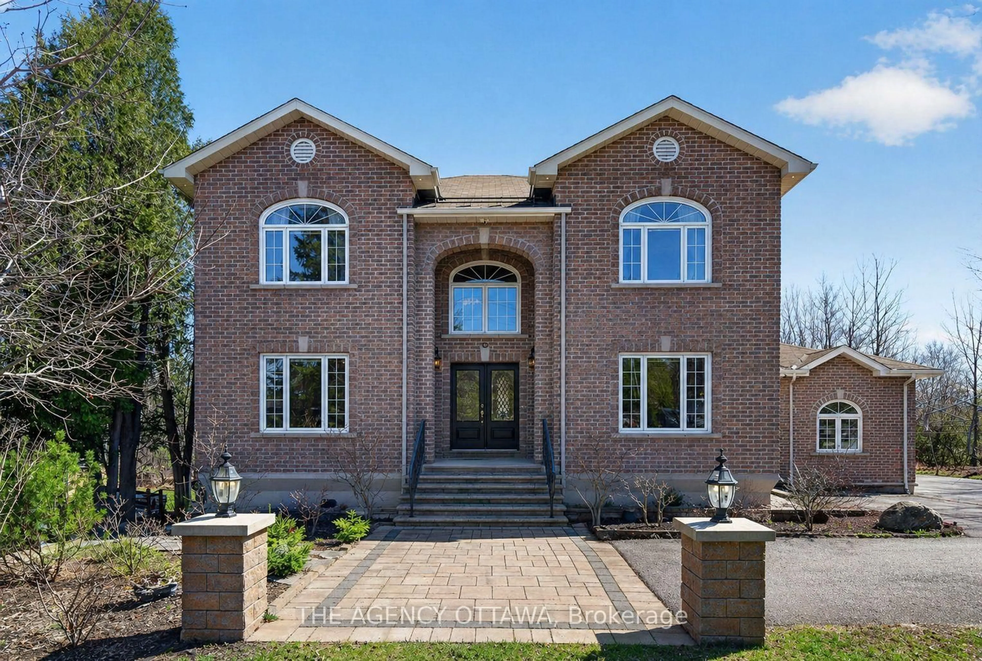 Home with brick exterior material, building for 4633 Albion Rd, Ottawa Ontario K1X 1A4
