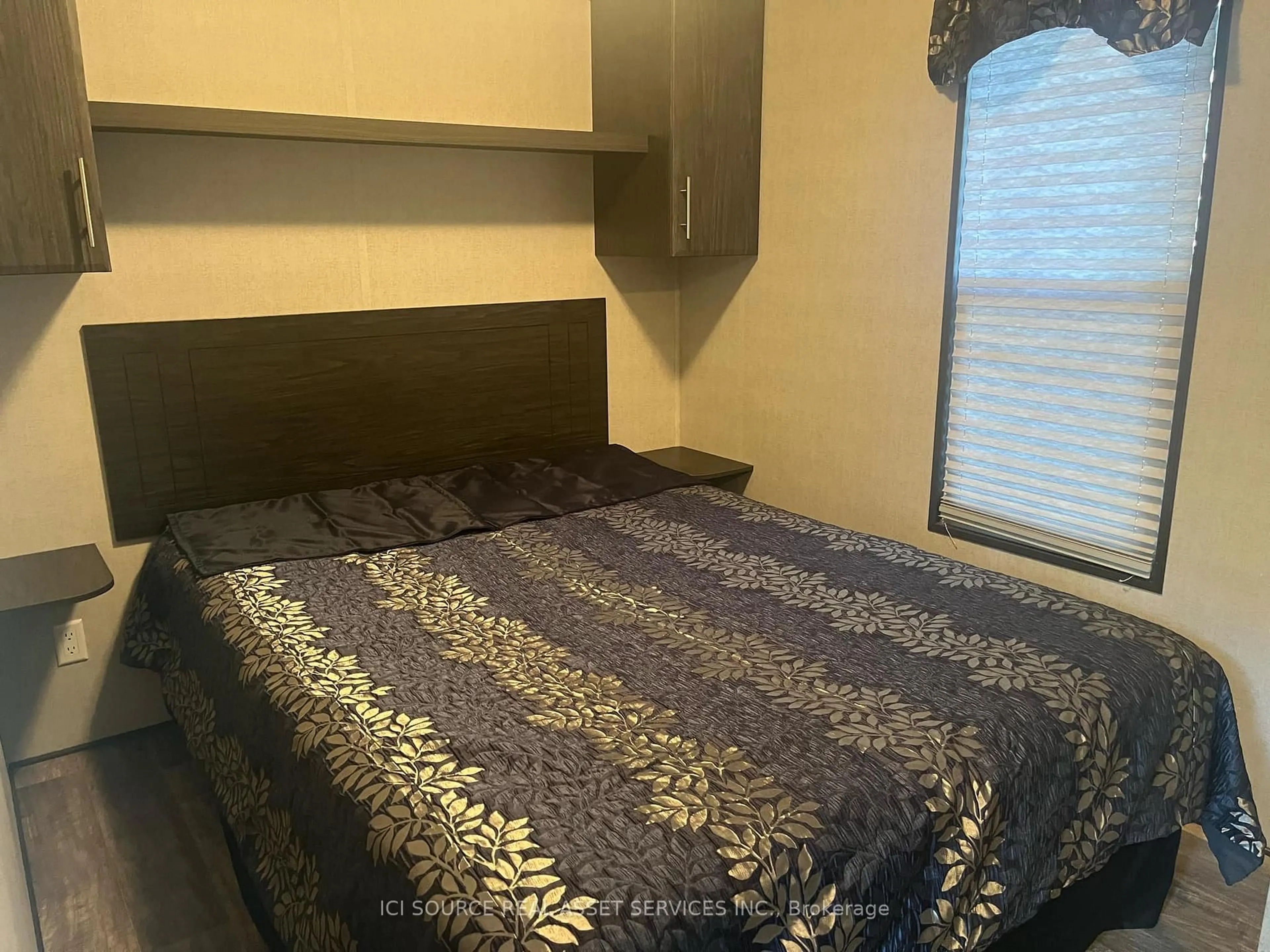 Bedroom with bed, unknown for 1047 Bonnie Lake Camp Rd #MB235, Bracebridge Ontario P1L 1W9