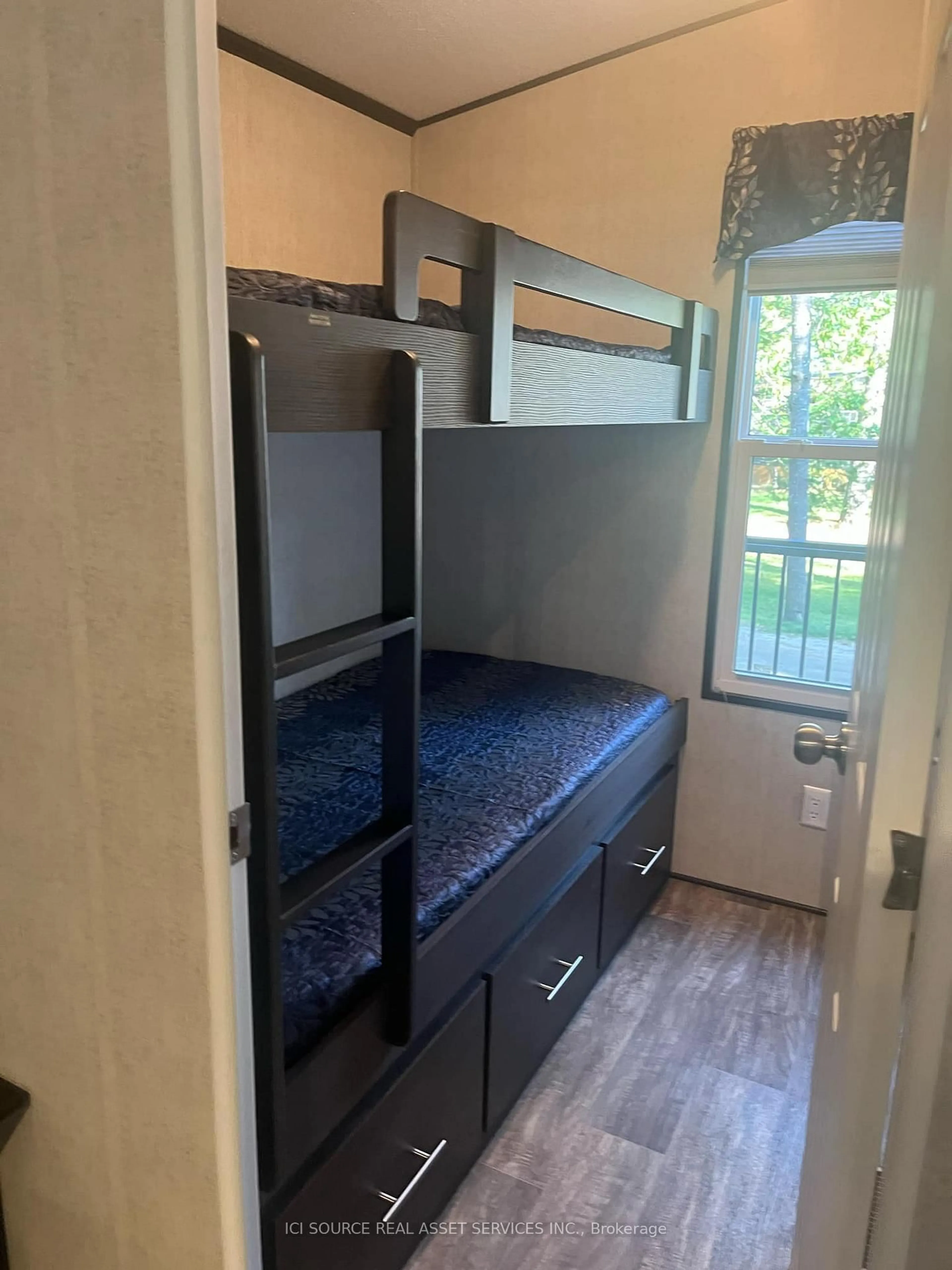 A pic of a room for 1047 Bonnie Lake Camp Rd #MB235, Bracebridge Ontario P1L 1W9