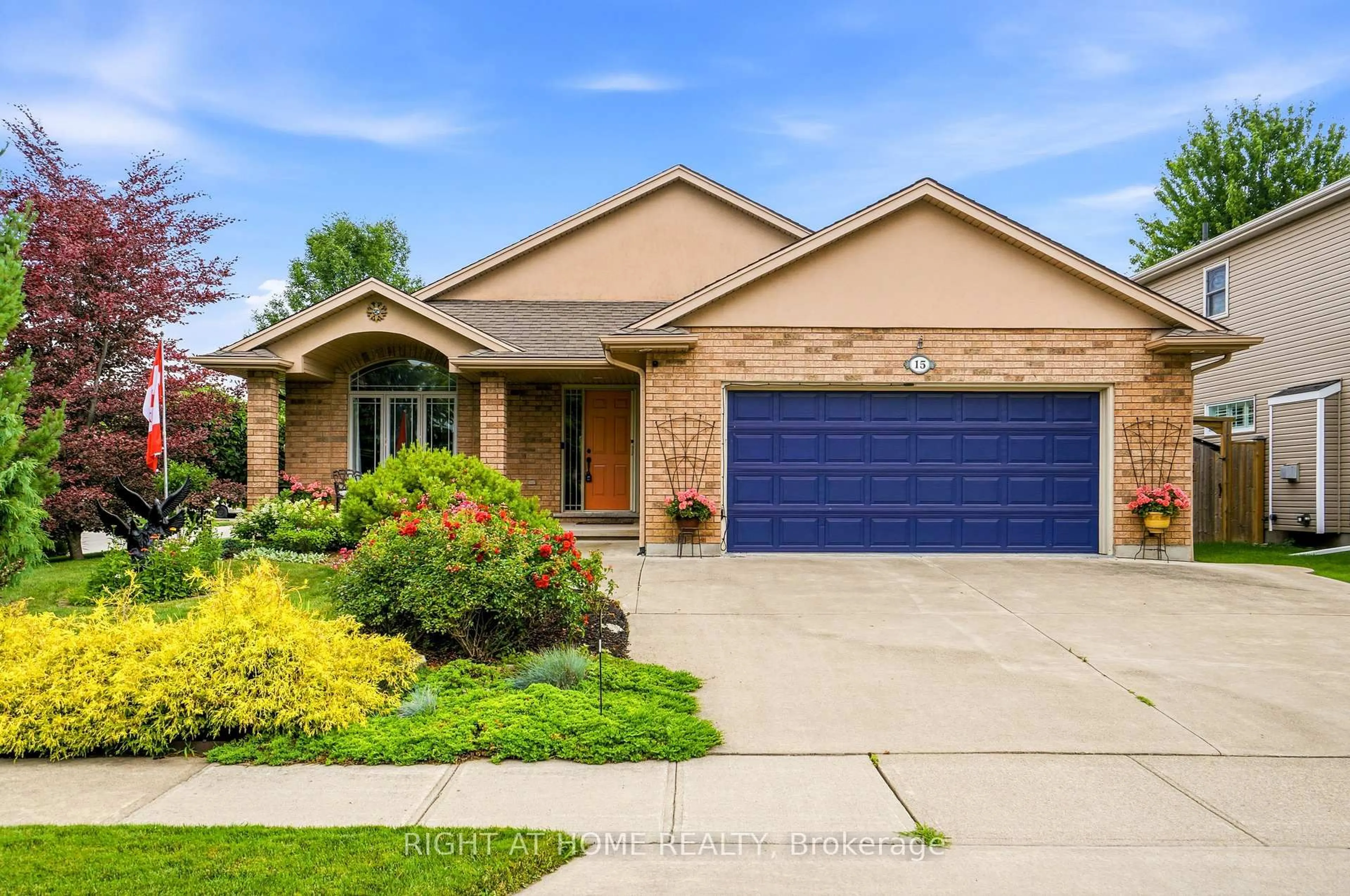 Home with brick exterior material, street for 15 Hope Ave, Niagara-on-the-Lake Ontario L0S 1T0