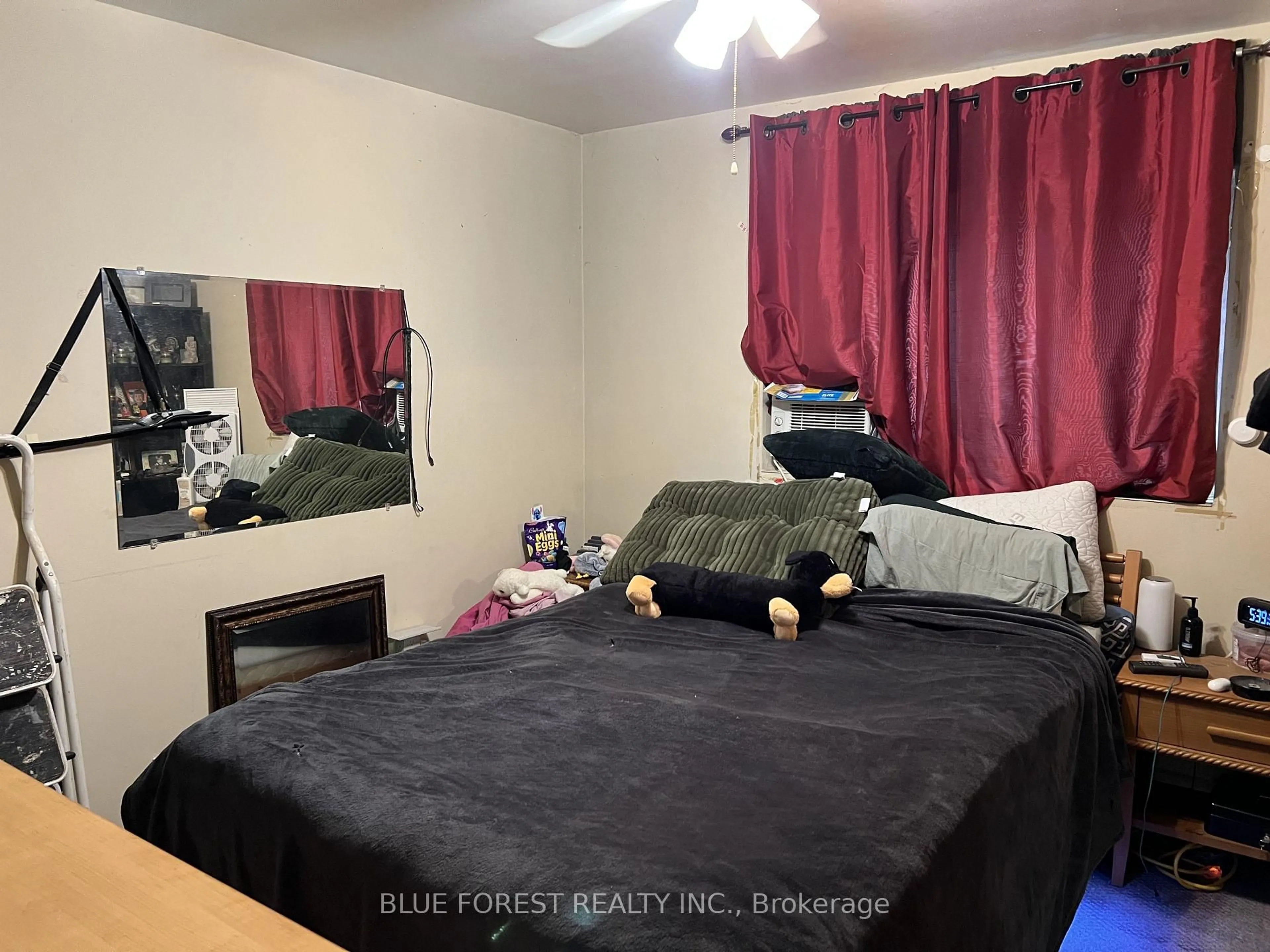 A pic of a room for 1170 Hamilton Rd #204, London East Ontario N5W 1A9