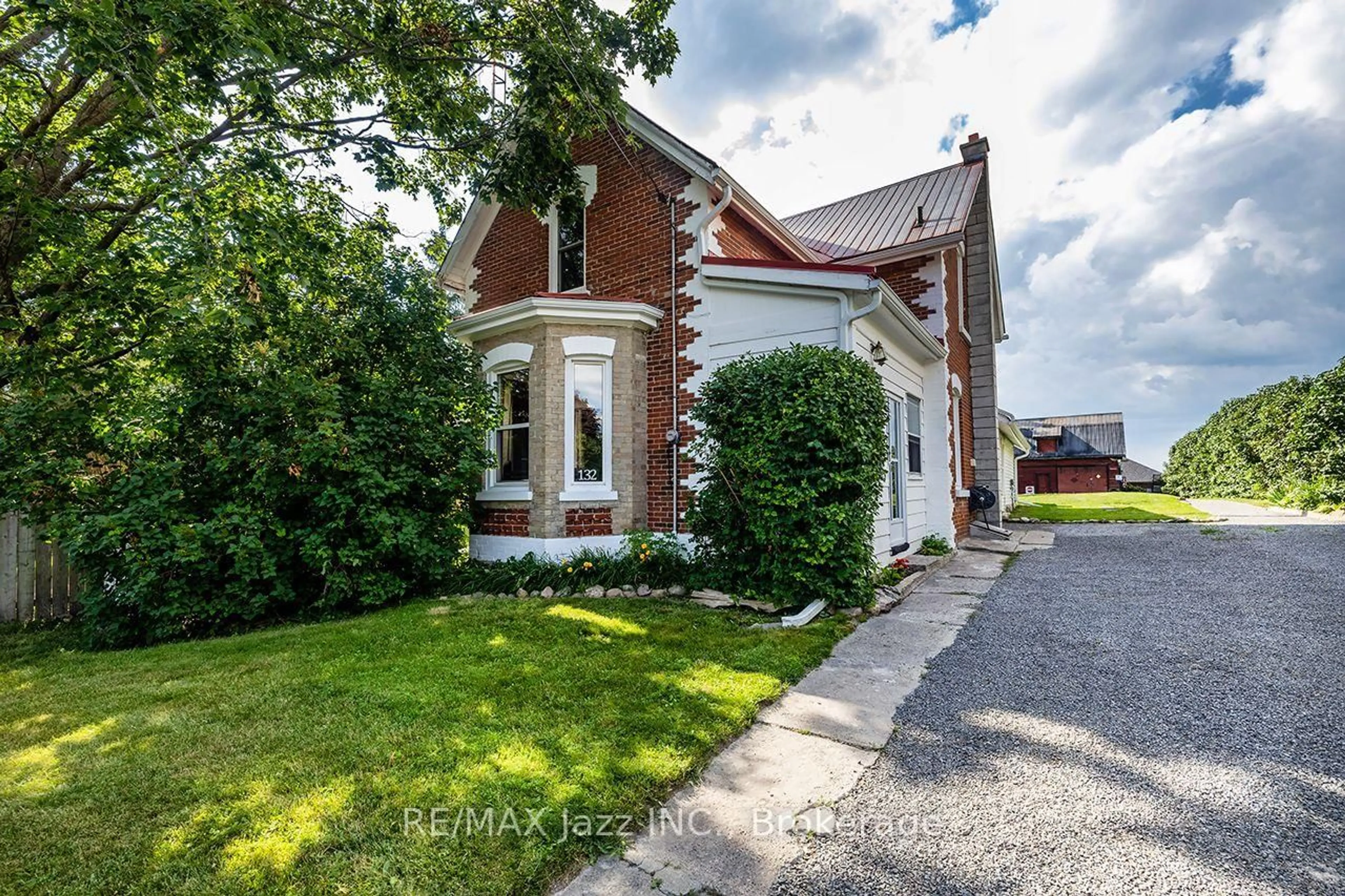 Home with brick exterior material, street for 132 King St, Kawartha Lakes Ontario K0M 2T0