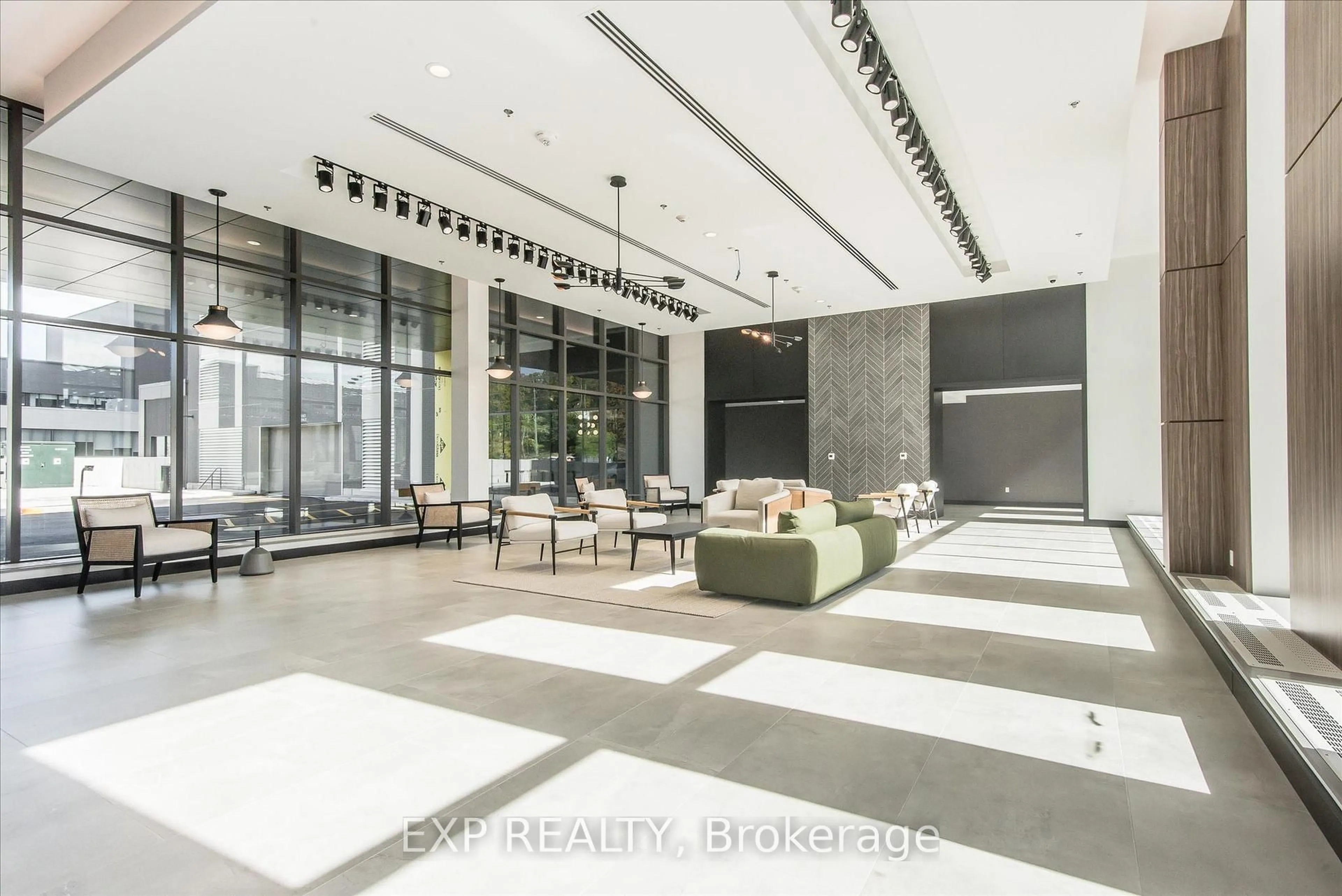 Indoor foyer for 50 Grand Ave #1002, Cambridge Ontario N1S 0C2