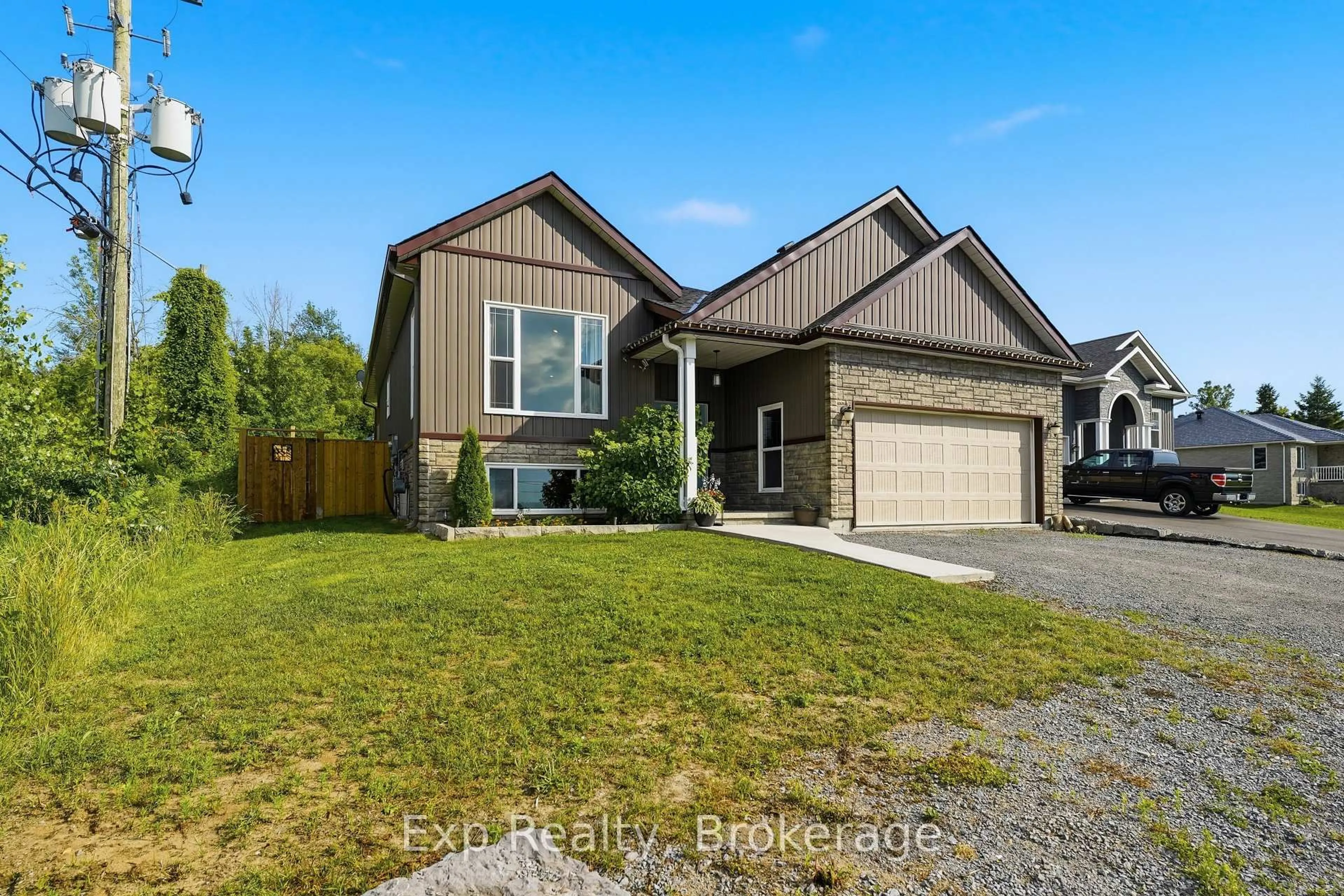Home with brick exterior material, street for 818 Palace Rd, Plantagenet Ontario K7R 3L2