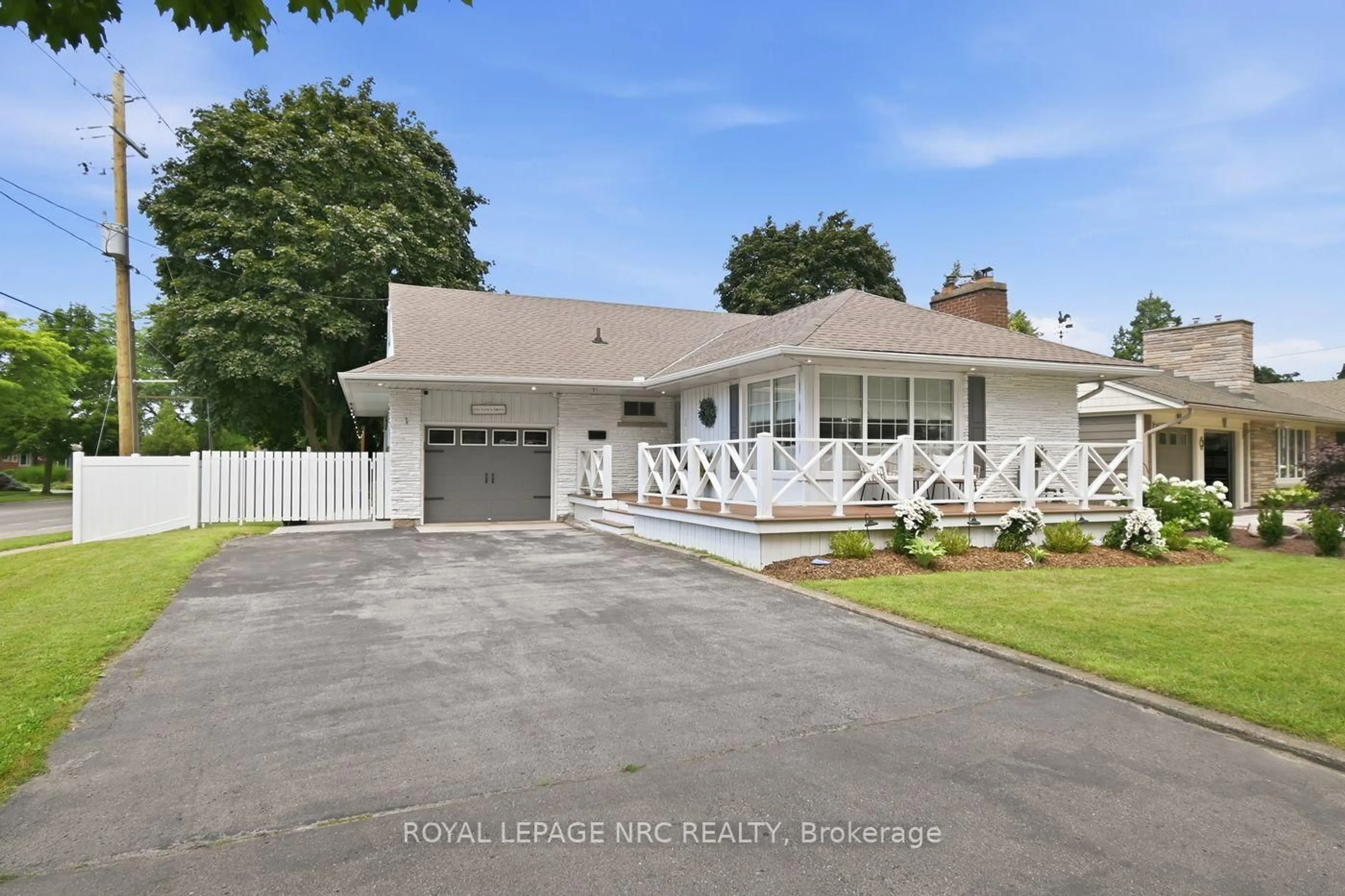 Unknown for 1 NANCY Dr, St. Catharines Ontario L2M 1Y4