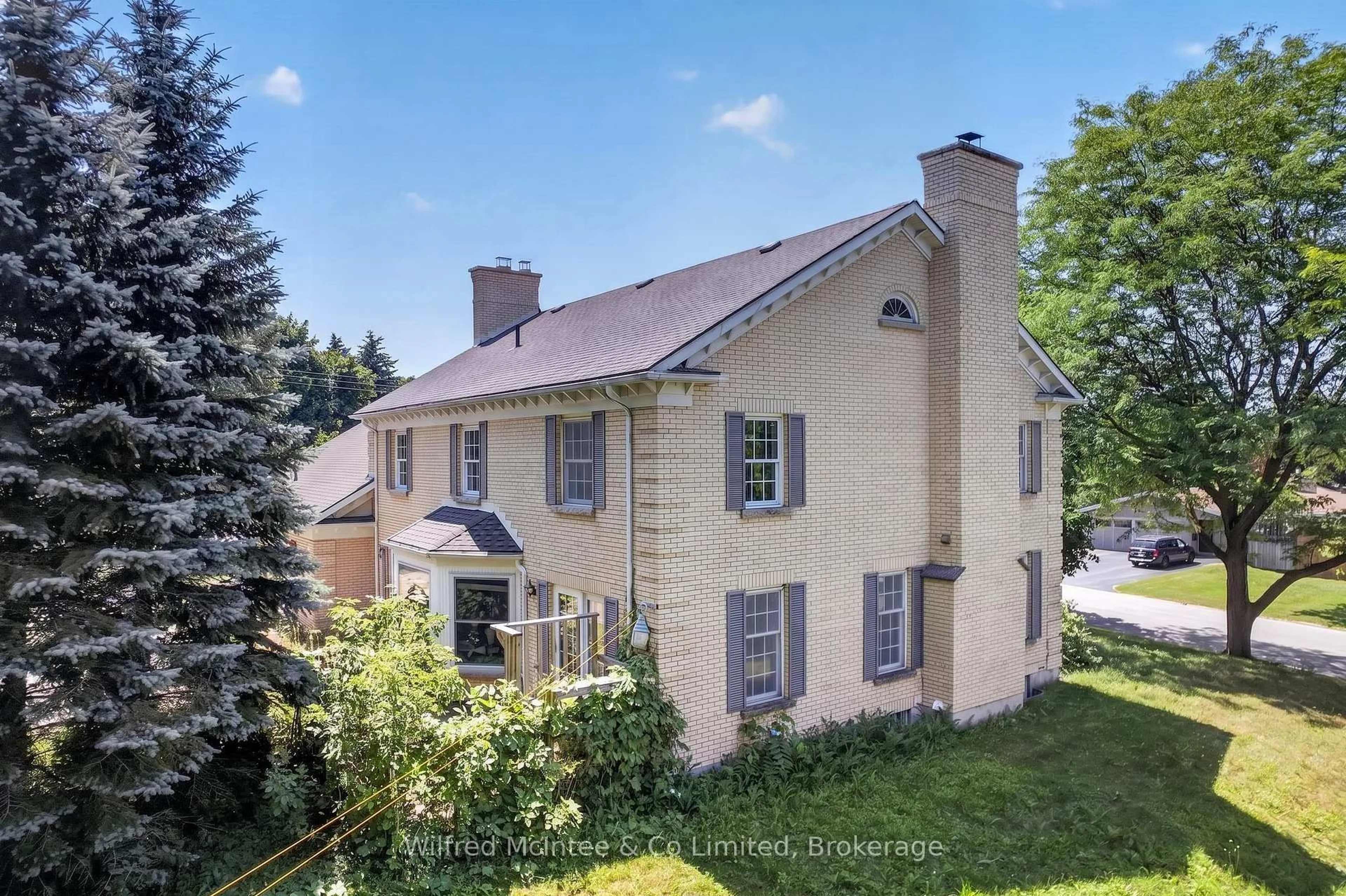 A pic from outside/outdoor area/front of a property/back of a property/a pic from drone, unknown for 1 Remington Dr, North Huron Ontario N0G 2W0