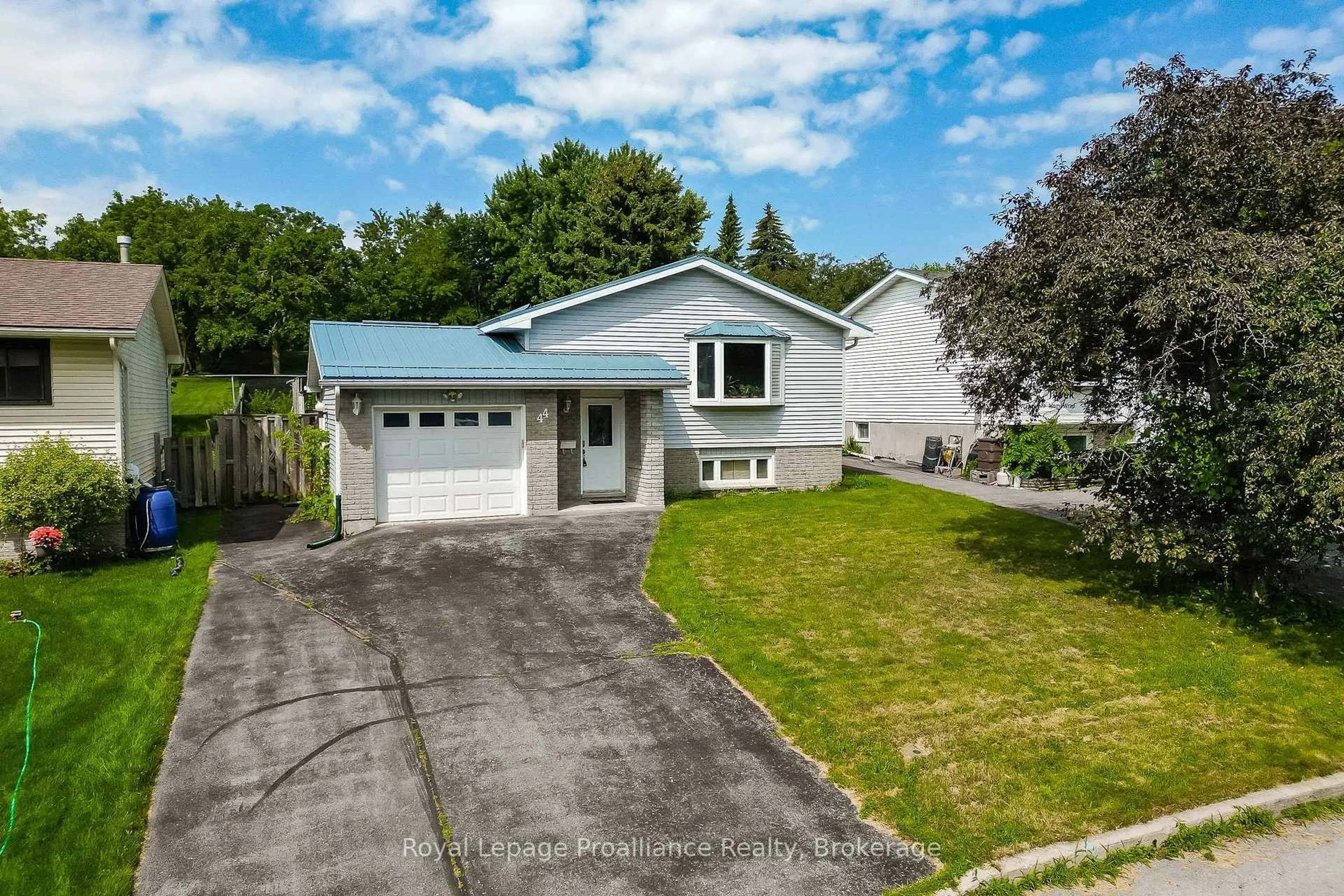 A pic from outside/outdoor area/front of a property/back of a property/a pic from drone, street for 44 Ireland Dr, Quinte West Ontario K8V 5X3