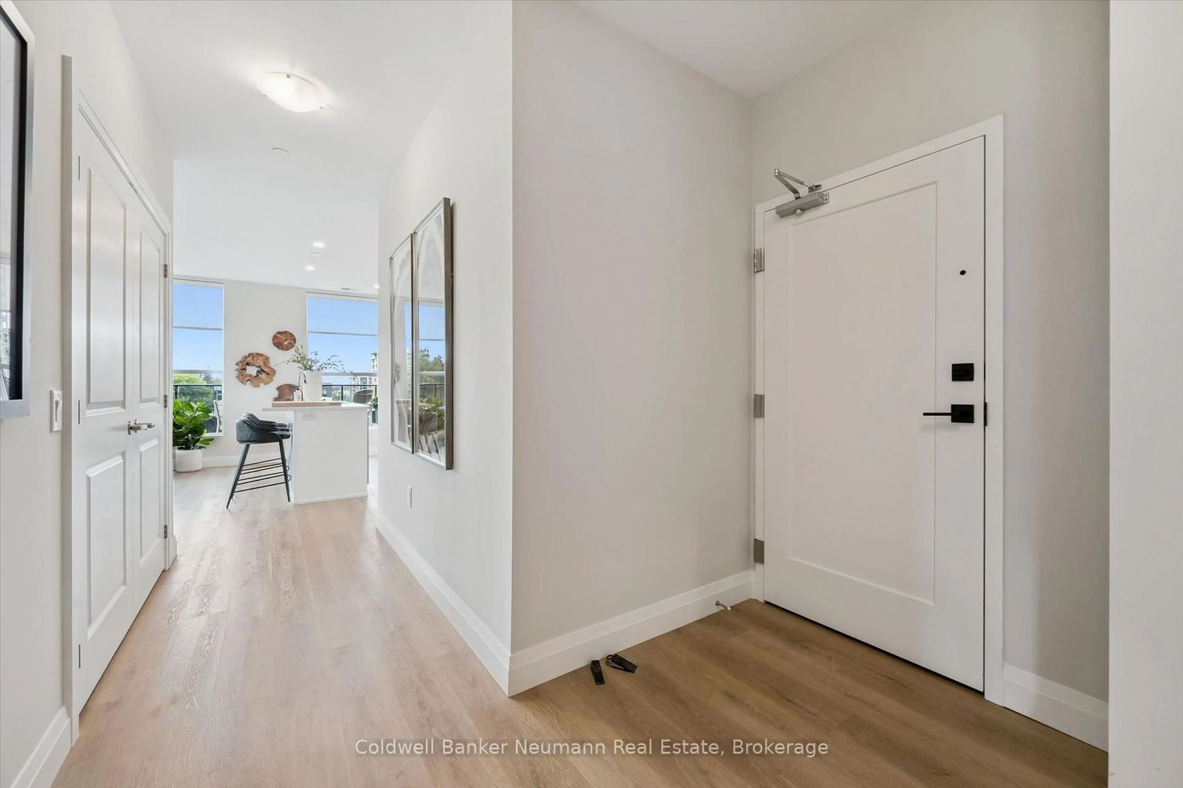 Indoor entryway for 1882 Gordon St #319, Guelph Ontario N1L 0P6