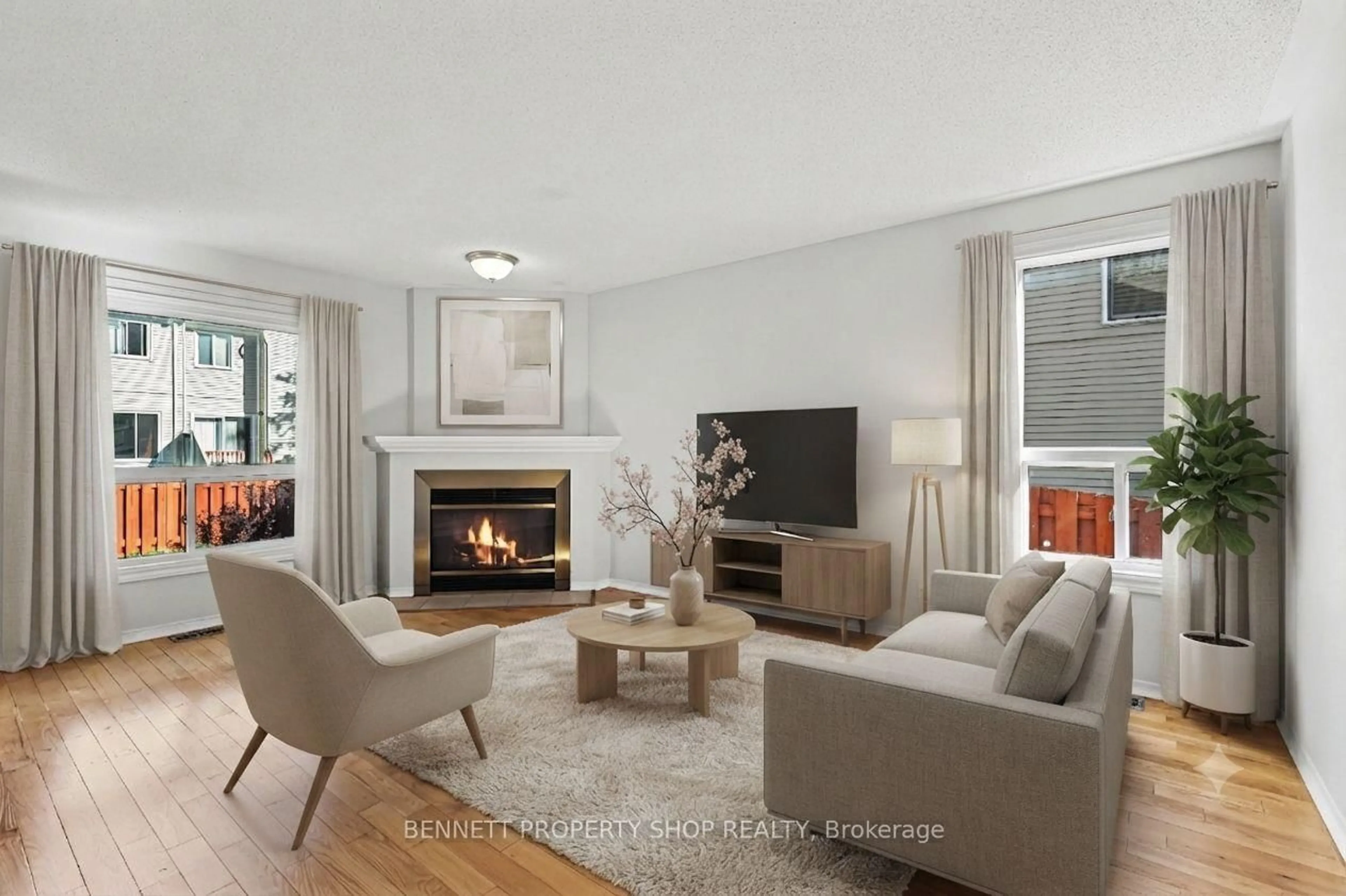 Living room with furniture, unknown for 82 Emerald Meadows Dr, Ottawa Ontario K2M 2L6
