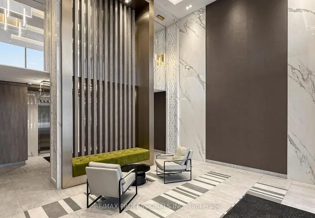 415 Main St #411, Hamilton 2