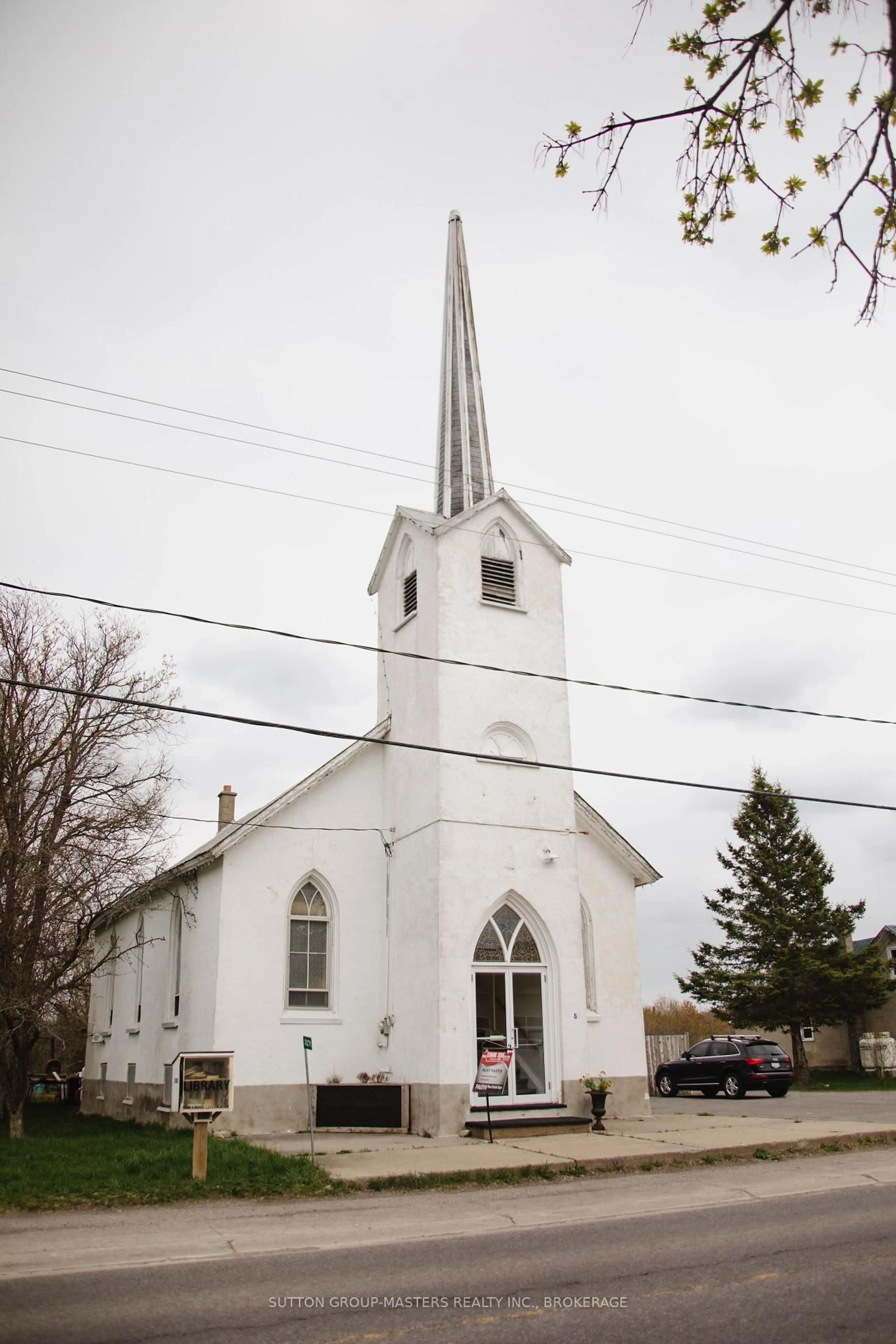 Blurry image for 3271 41 Highway, Greater Napanee Ontario K0K 2W0
