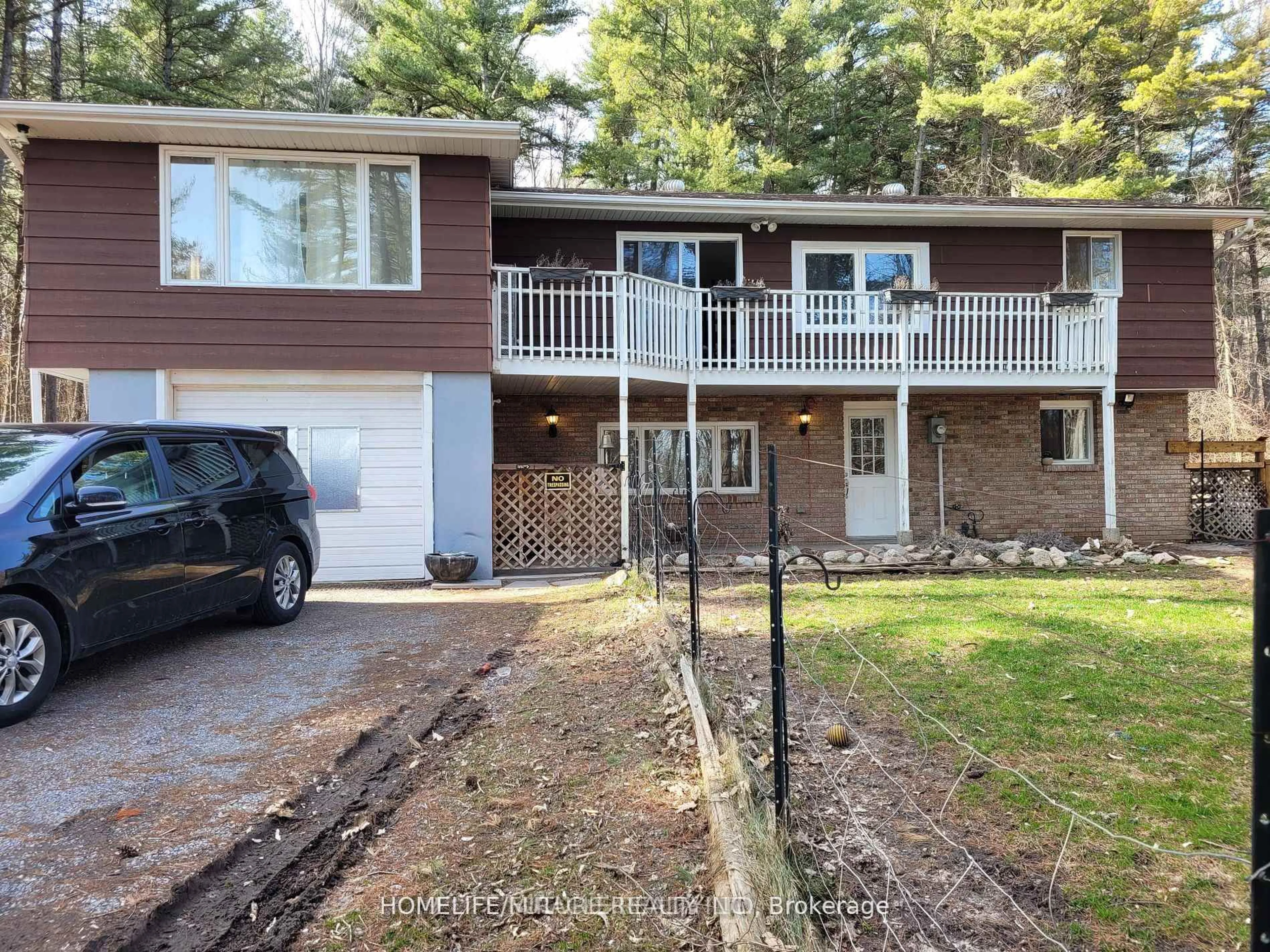 Home with vinyl exterior material, unknown for 15288 County Rd #2, Brighton Ontario K0K 1H0