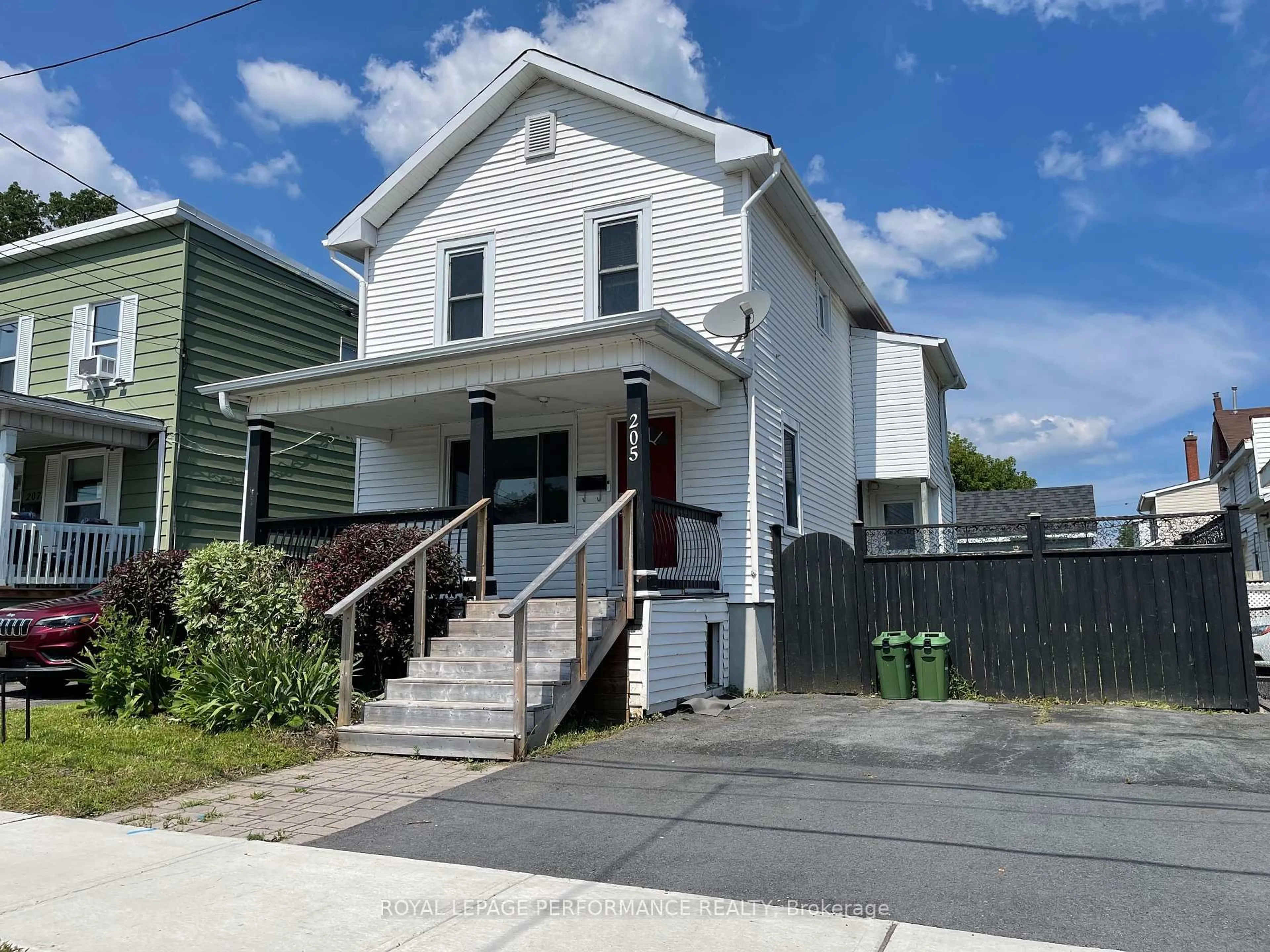 Home with vinyl exterior material, street for 205 Guy St, Cornwall Ontario K6H 4V1