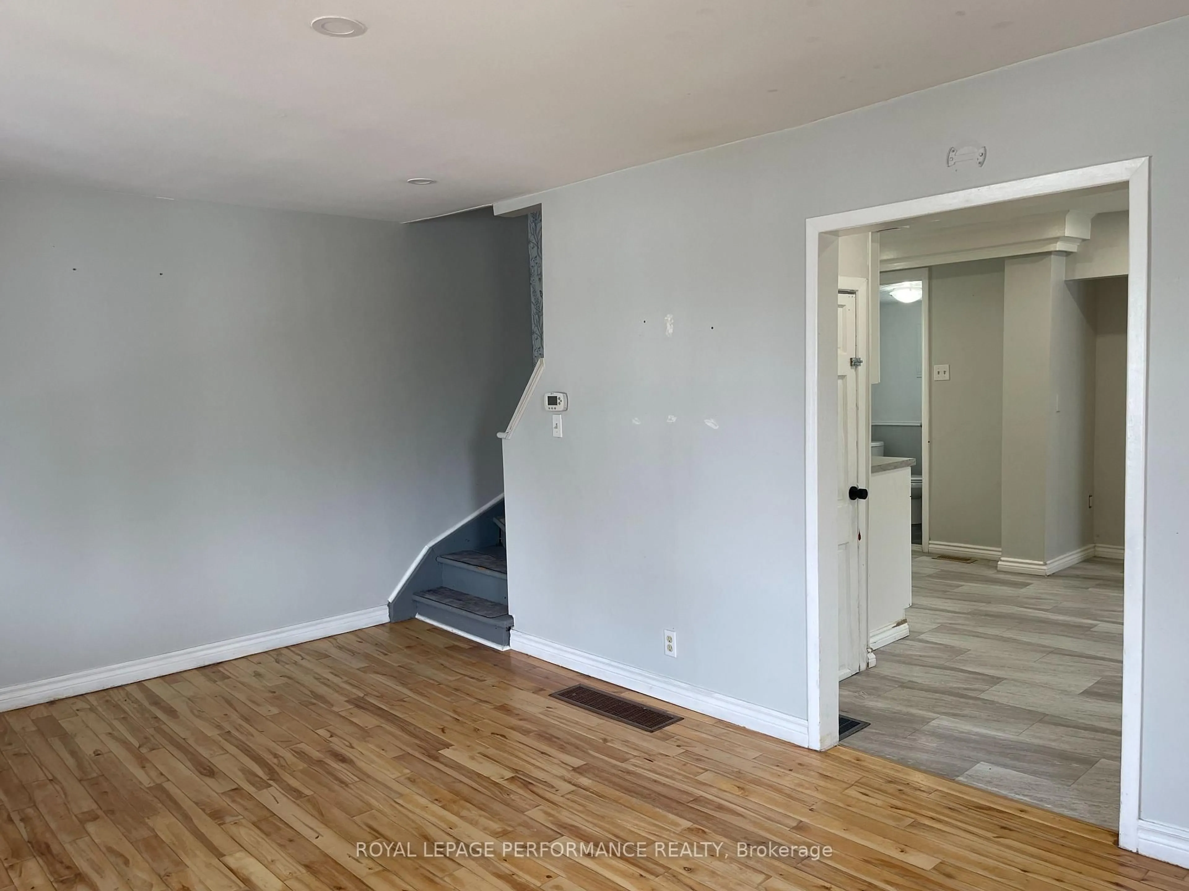 A pic of a room for 205 Guy St, Cornwall Ontario K6H 4V1