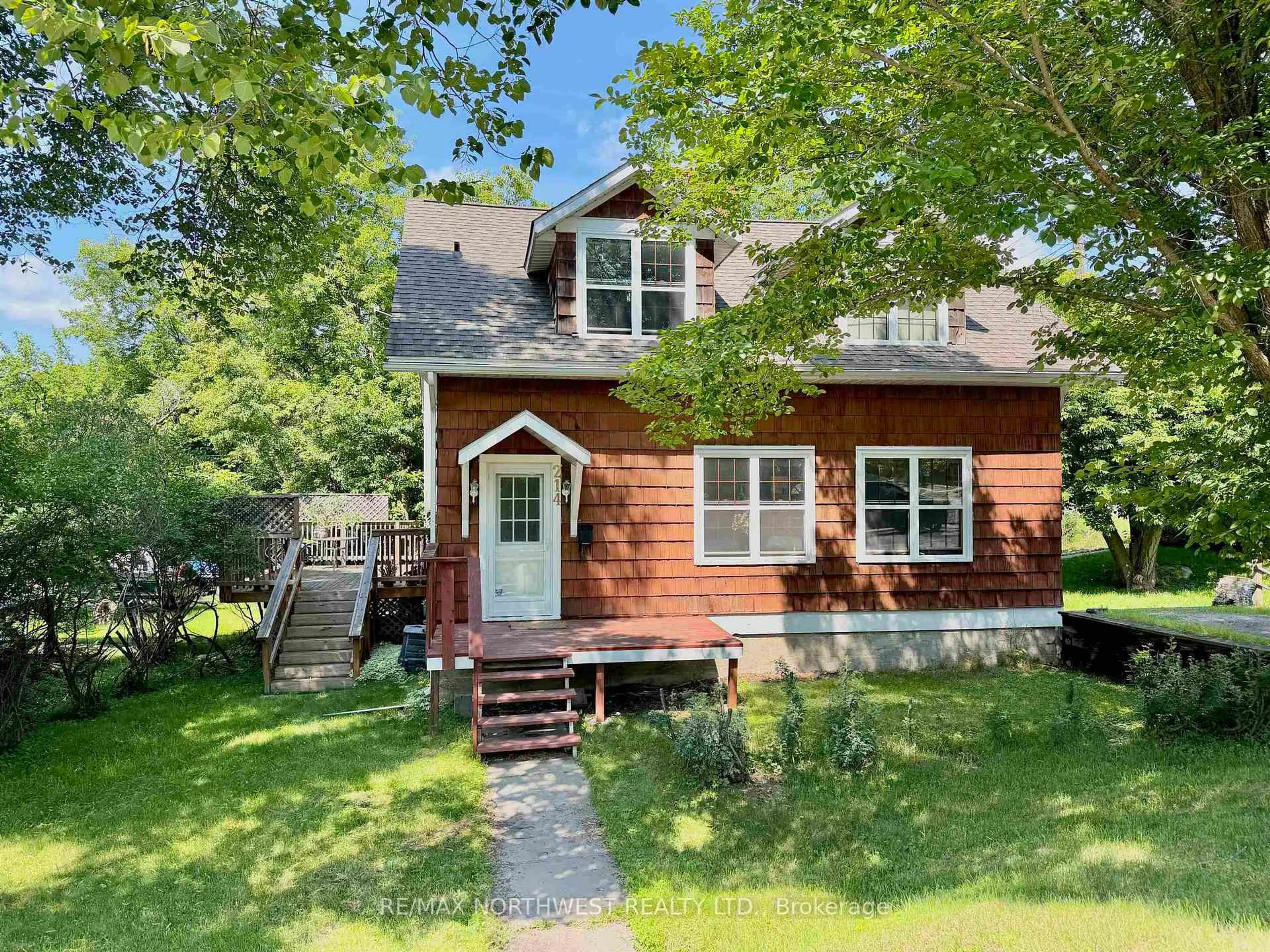 Unknown for 214 Matheson St N, Kenora Ontario P9N 3G4