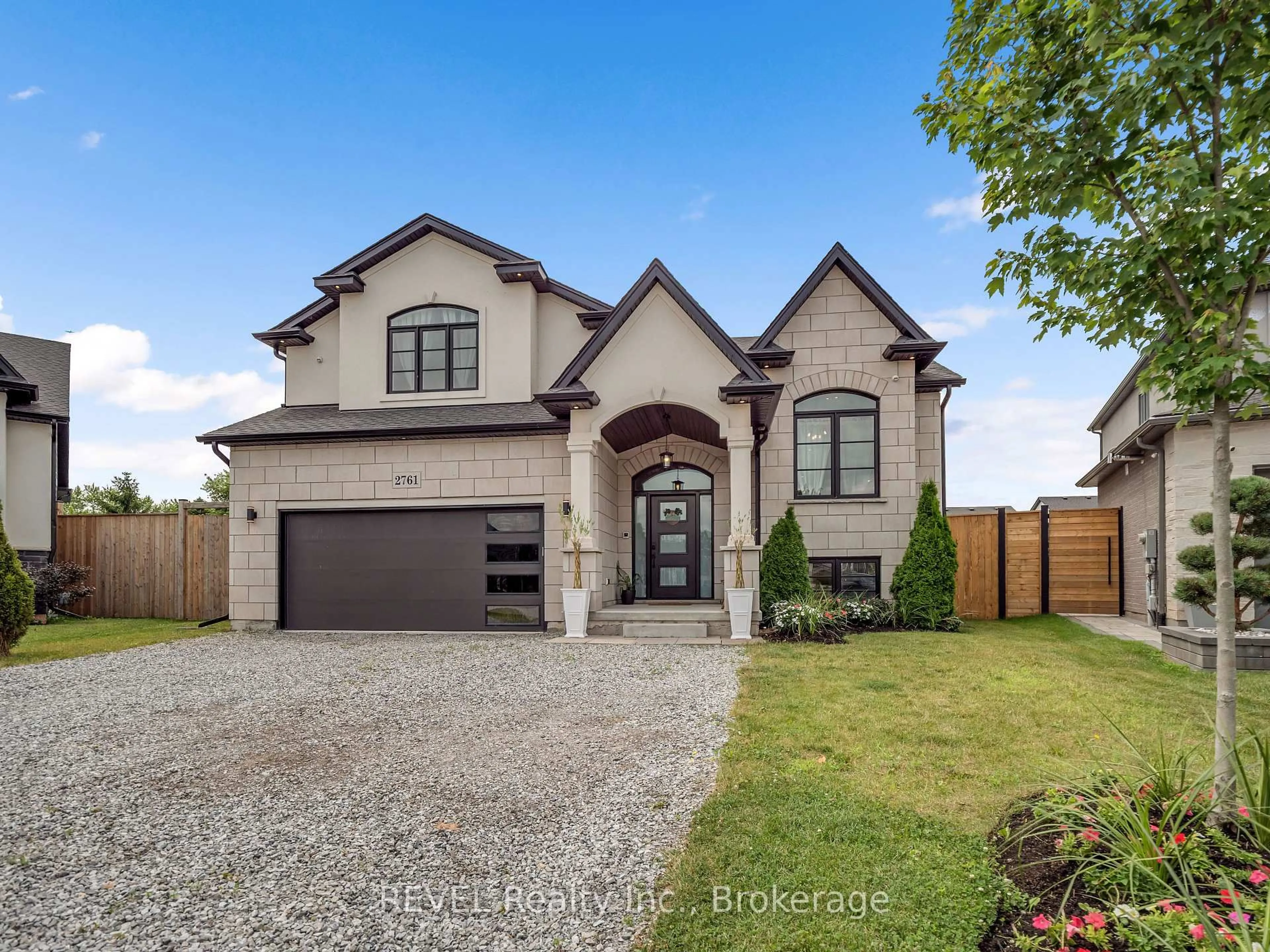 Home with brick exterior material, street for 2761 Arrowsmith Crt, Fort Erie Ontario L0S 1S0