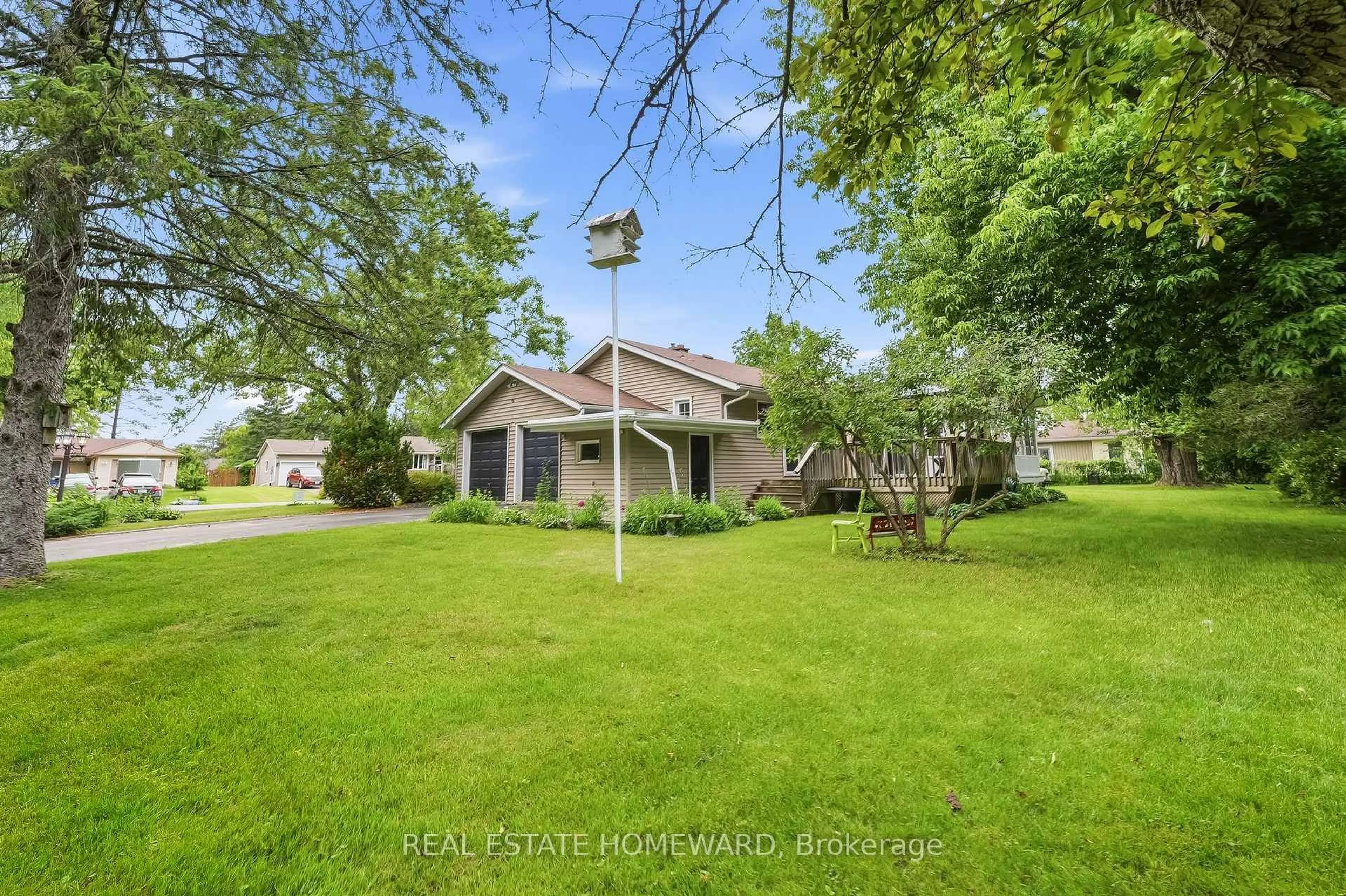 A pic from outside/outdoor area/front of a property/back of a property/a pic from drone, street for 4 Wayne Cres, Quinte West Ontario K0K 1L0